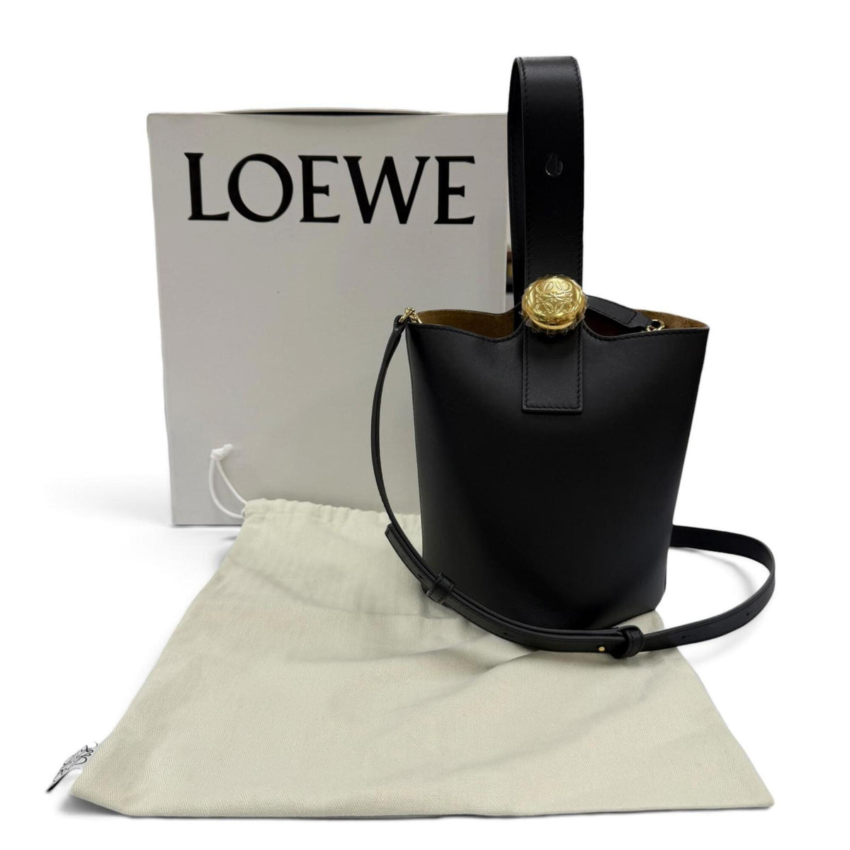 Loewe Black Leather Handbag Shoulder Bag (Pre-Owned)