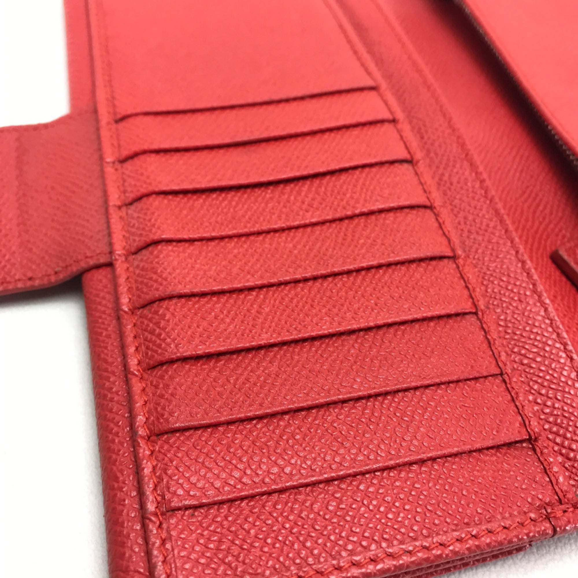Bvlgari Bvlgari Bvlgari Red Color Leather Long Wallet (Bi-Fold) (Pre-Owned)