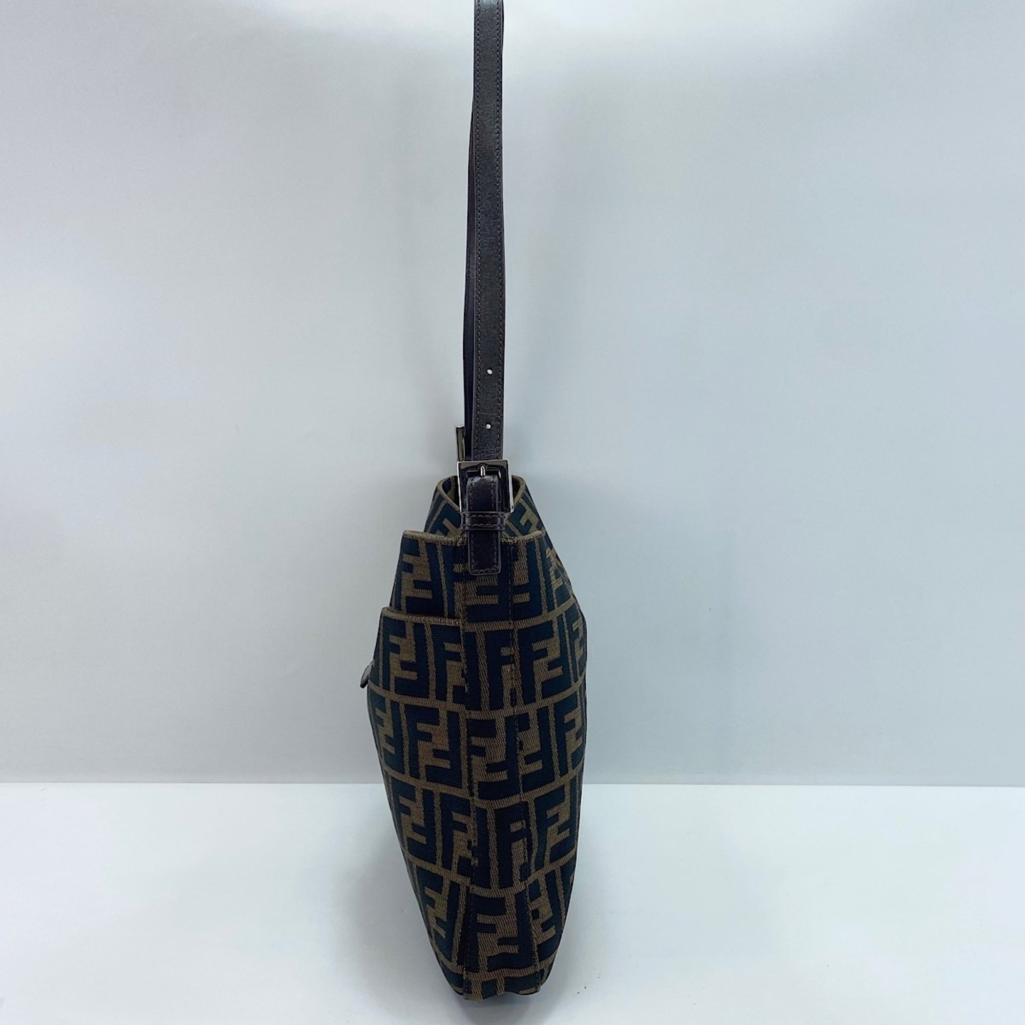 Fendi Brown Canvas Shoulder Bag (Pre-Owned)