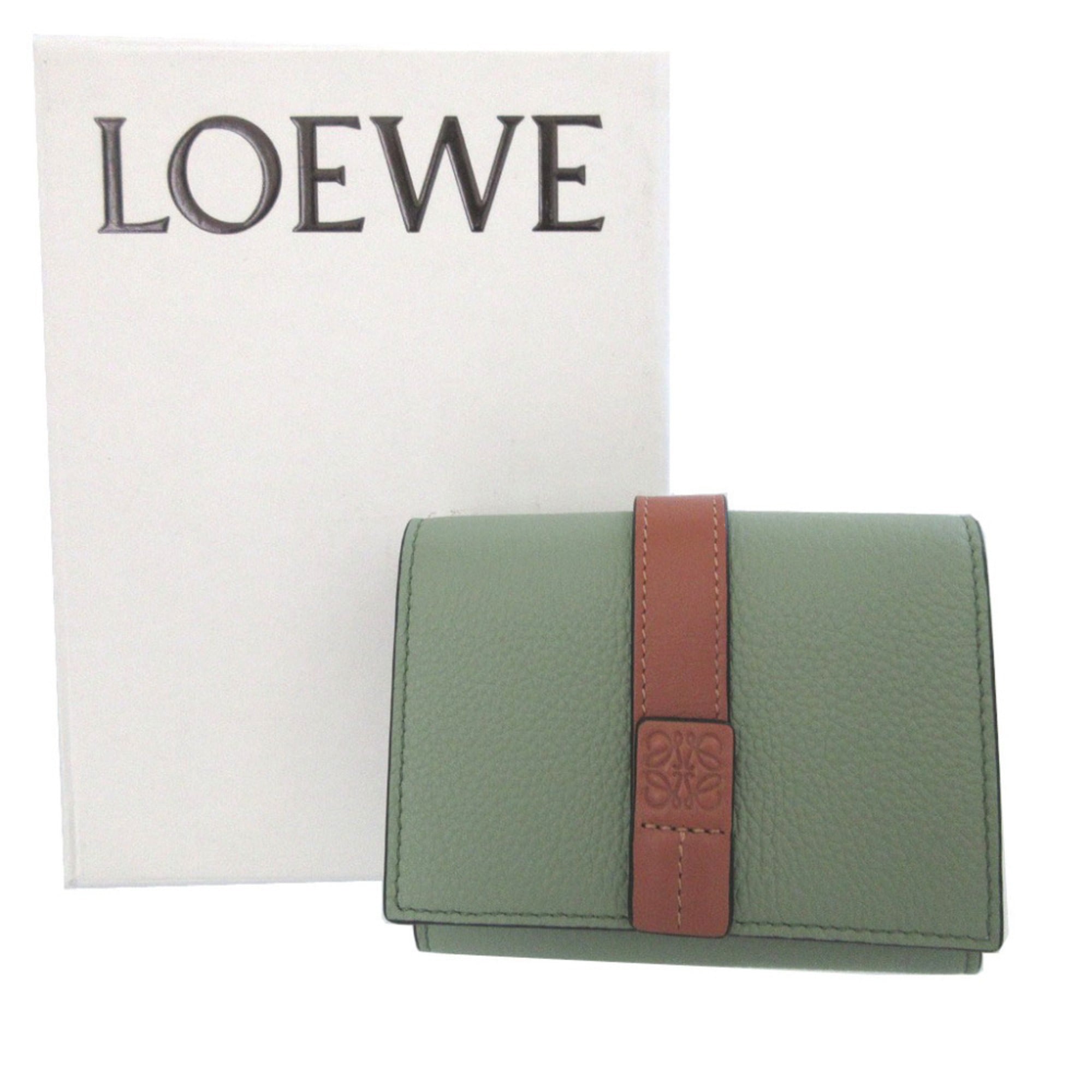 Loewe Green Leather Wallet (Tri-Fold) (Pre-Owned)