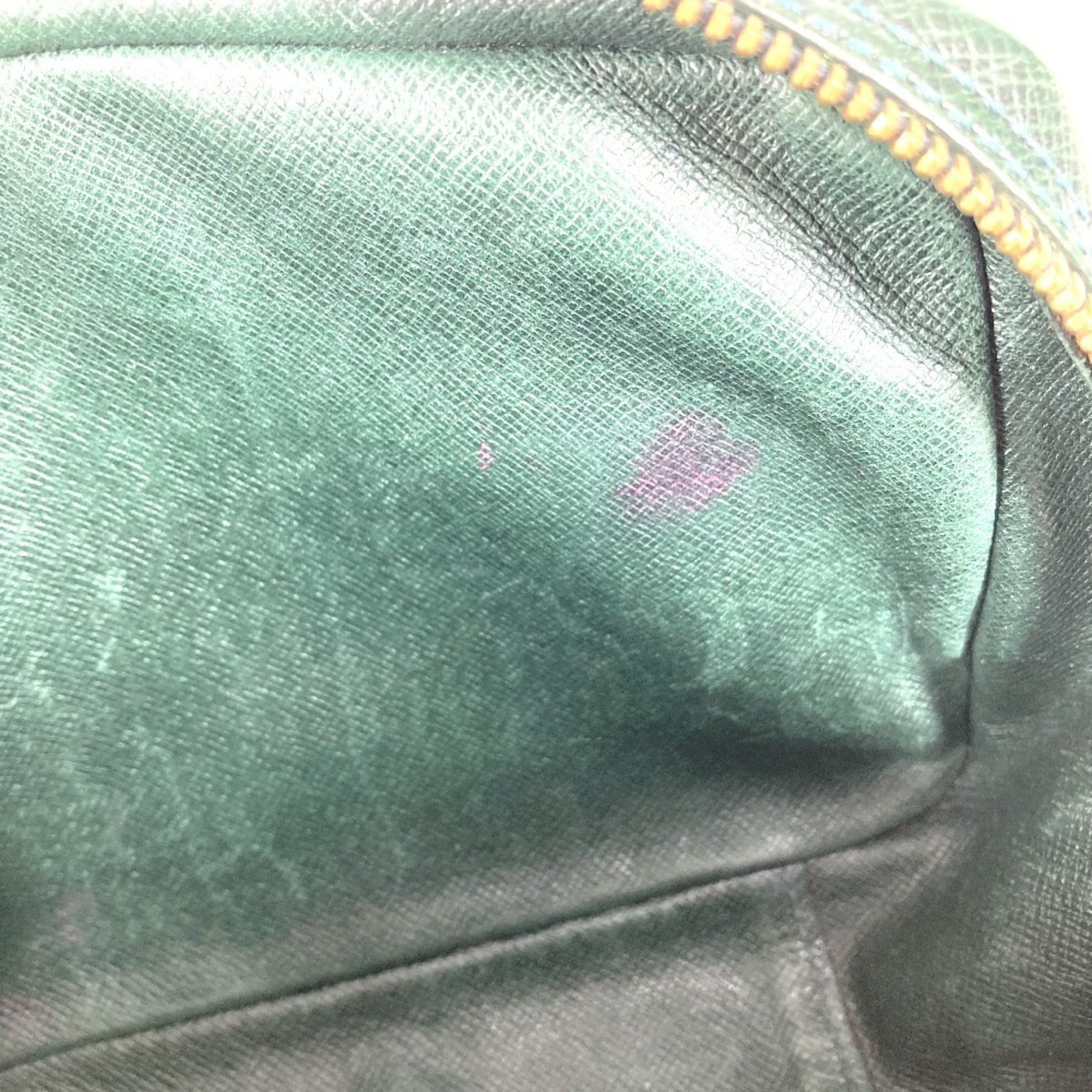 Louis Vuitton Episea Green Taiga Leather Clutch Bag Pouch (Pre-Owned)