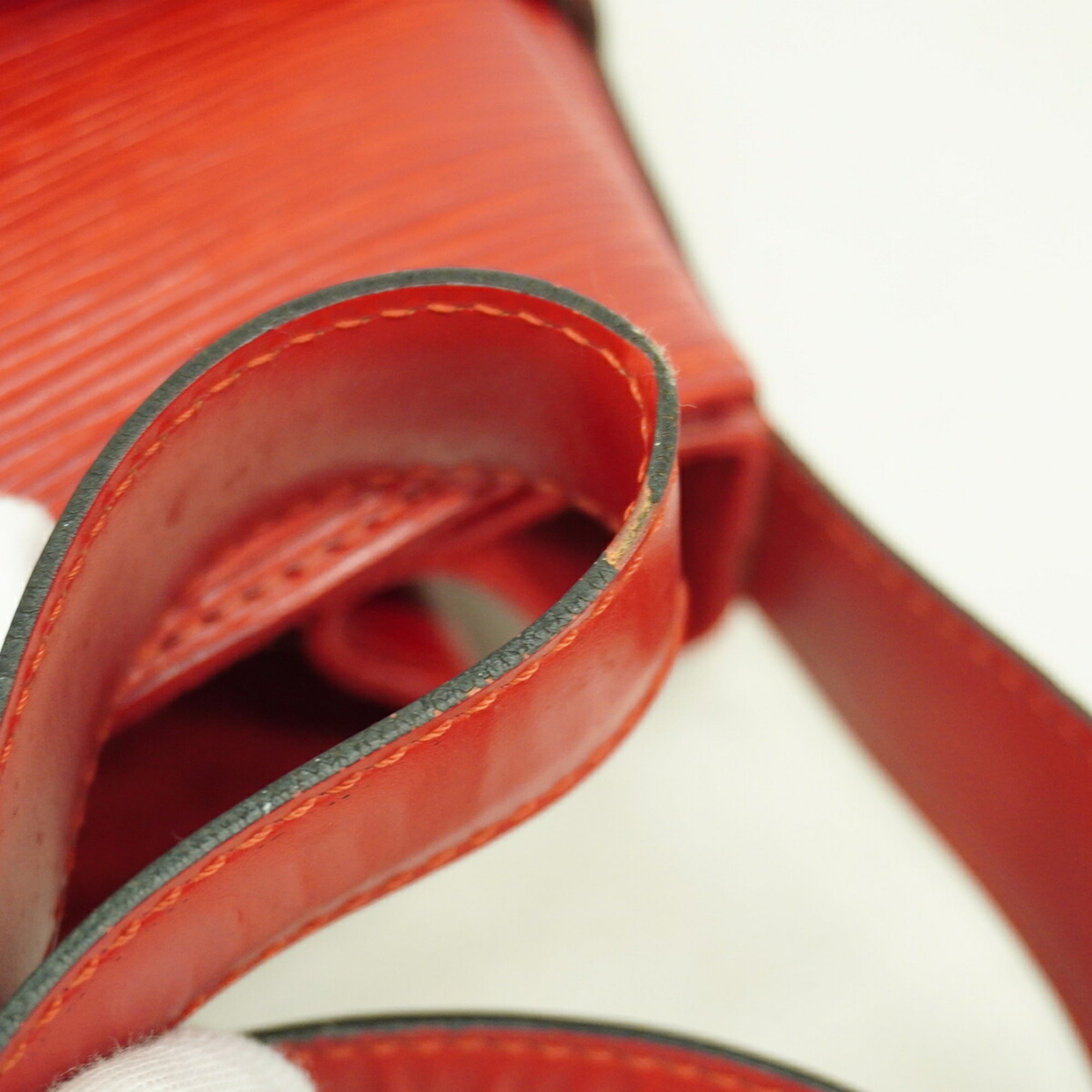 Louis Vuitton Castilian Red Shoulder Bag (Pre-Owned)