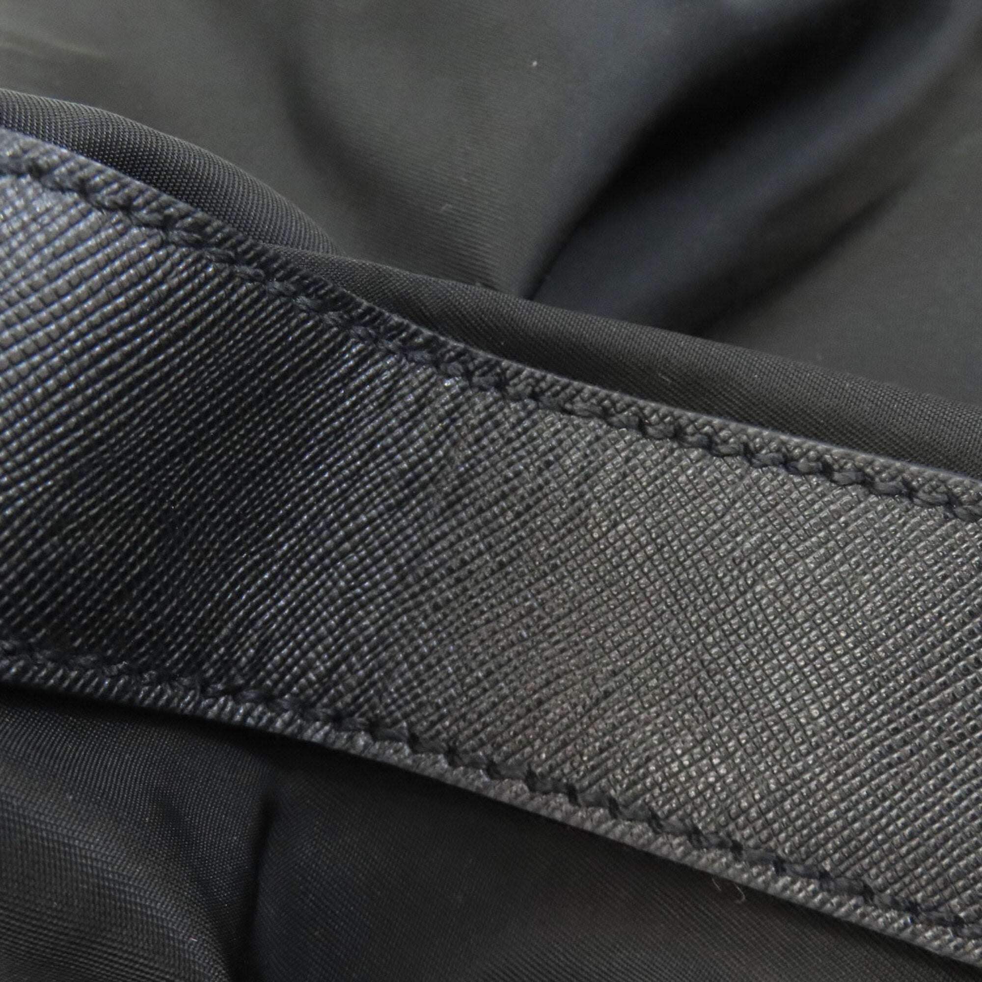 Prada Black Nylon Tote Bag (Pre-Owned)