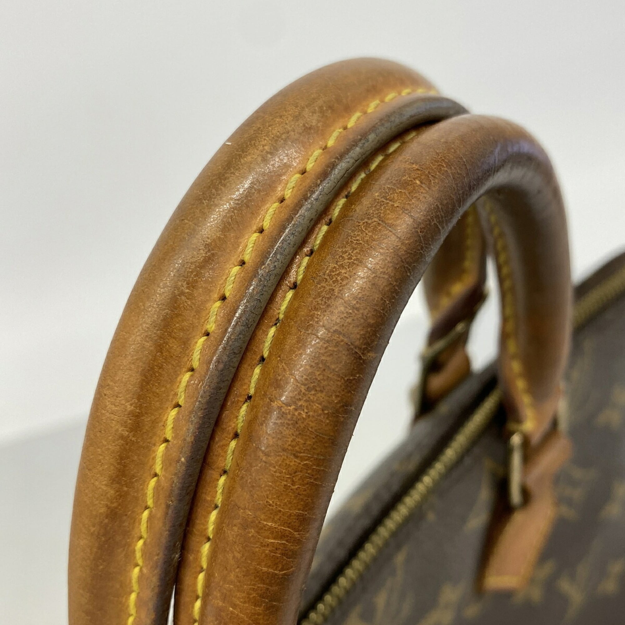 Louis Vuitton Brown Handbag (Pre-Owned)