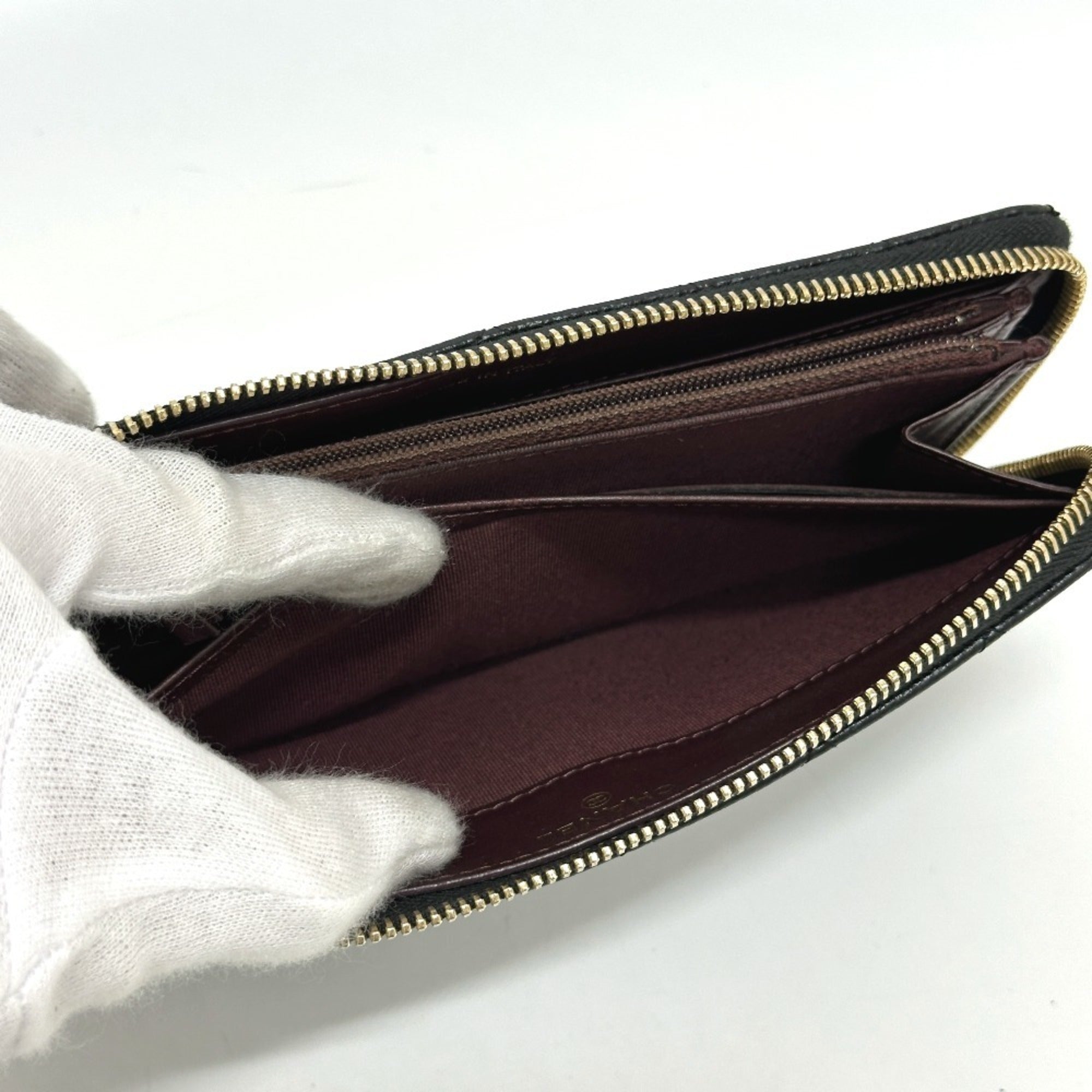 Chanel Black Grained Calfskin Long Wallet (Bi-Fold) (Pre-Owned)
