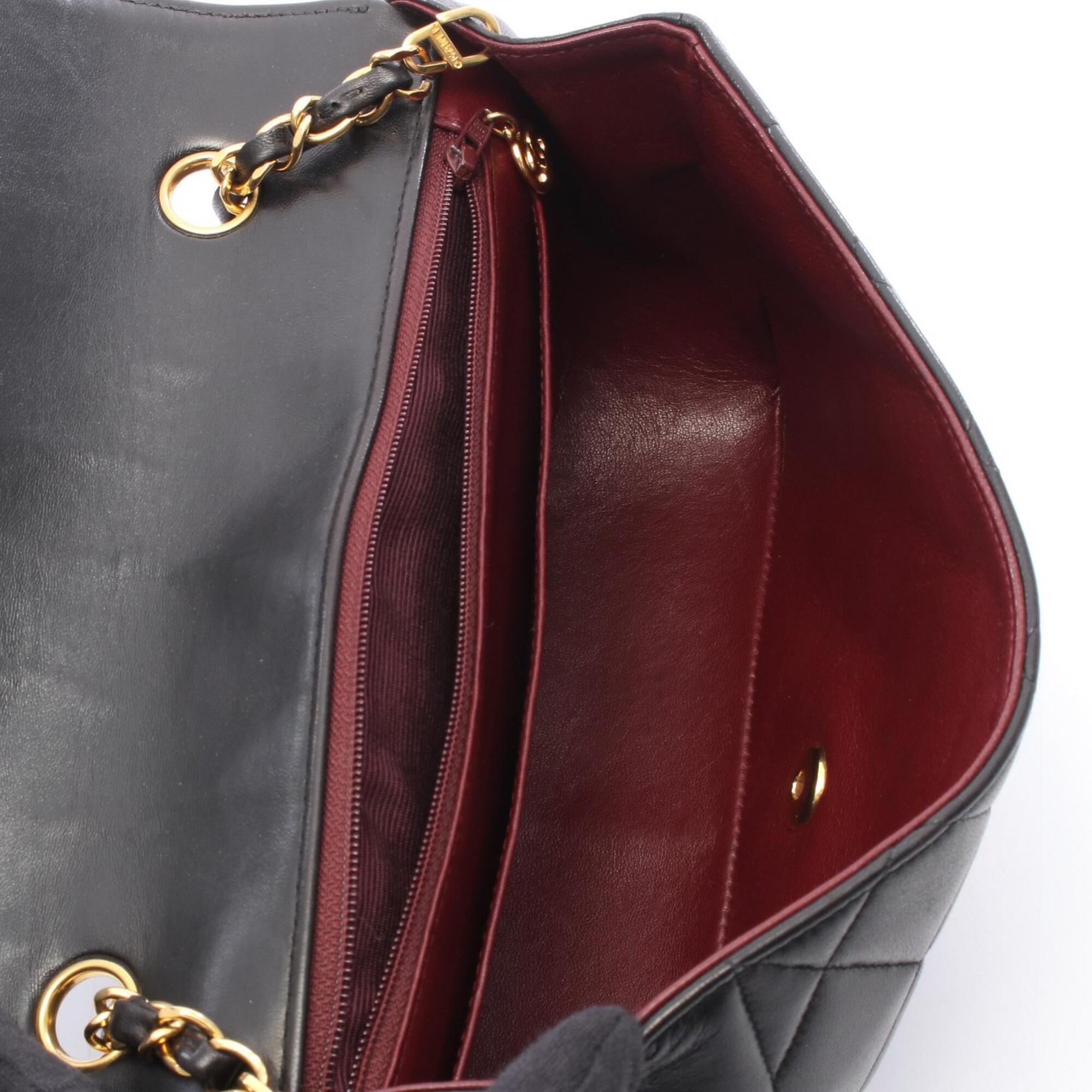 Chanel Black Leather Handbag Shoulder Bag (Pre-Owned)