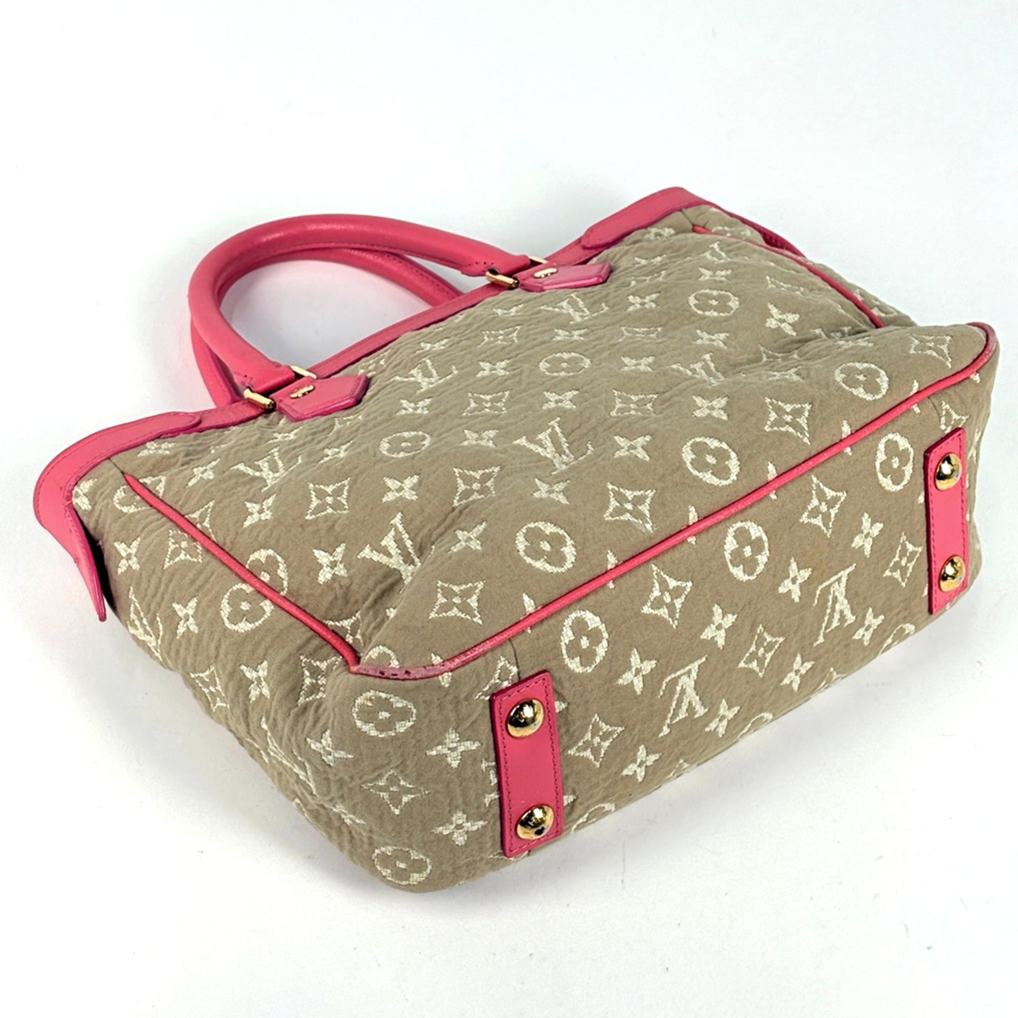 Louis Vuitton Beige Pink Monogram Monogram Handbag (Pre-Owned)