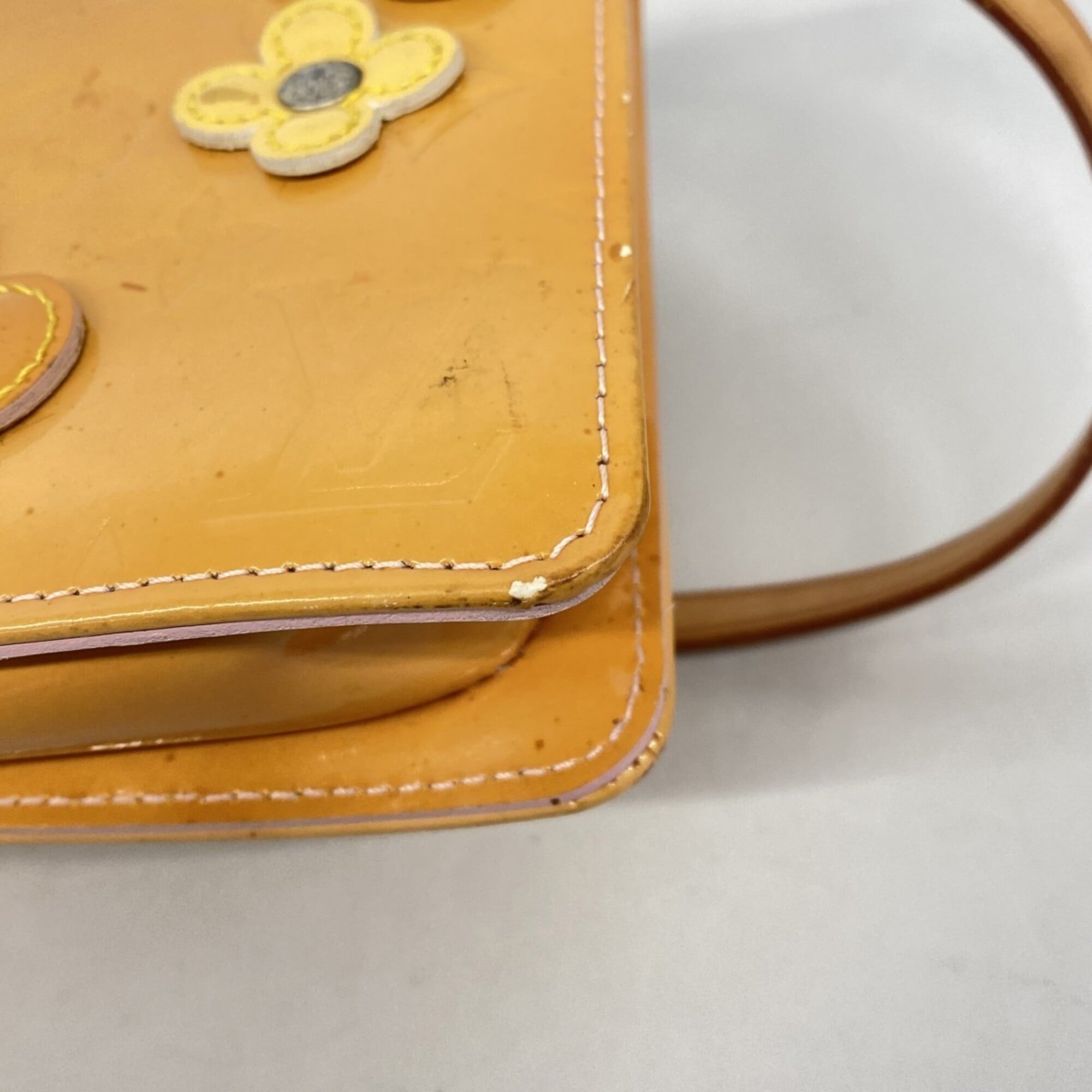 Louis Vuitton Pink Pouch (Pre-Owned)