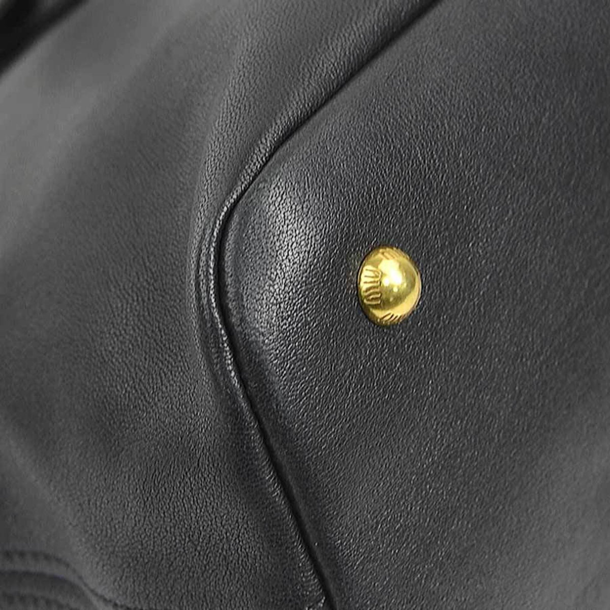 Miu Miu Black Leather Handbag (Pre-Owned)
