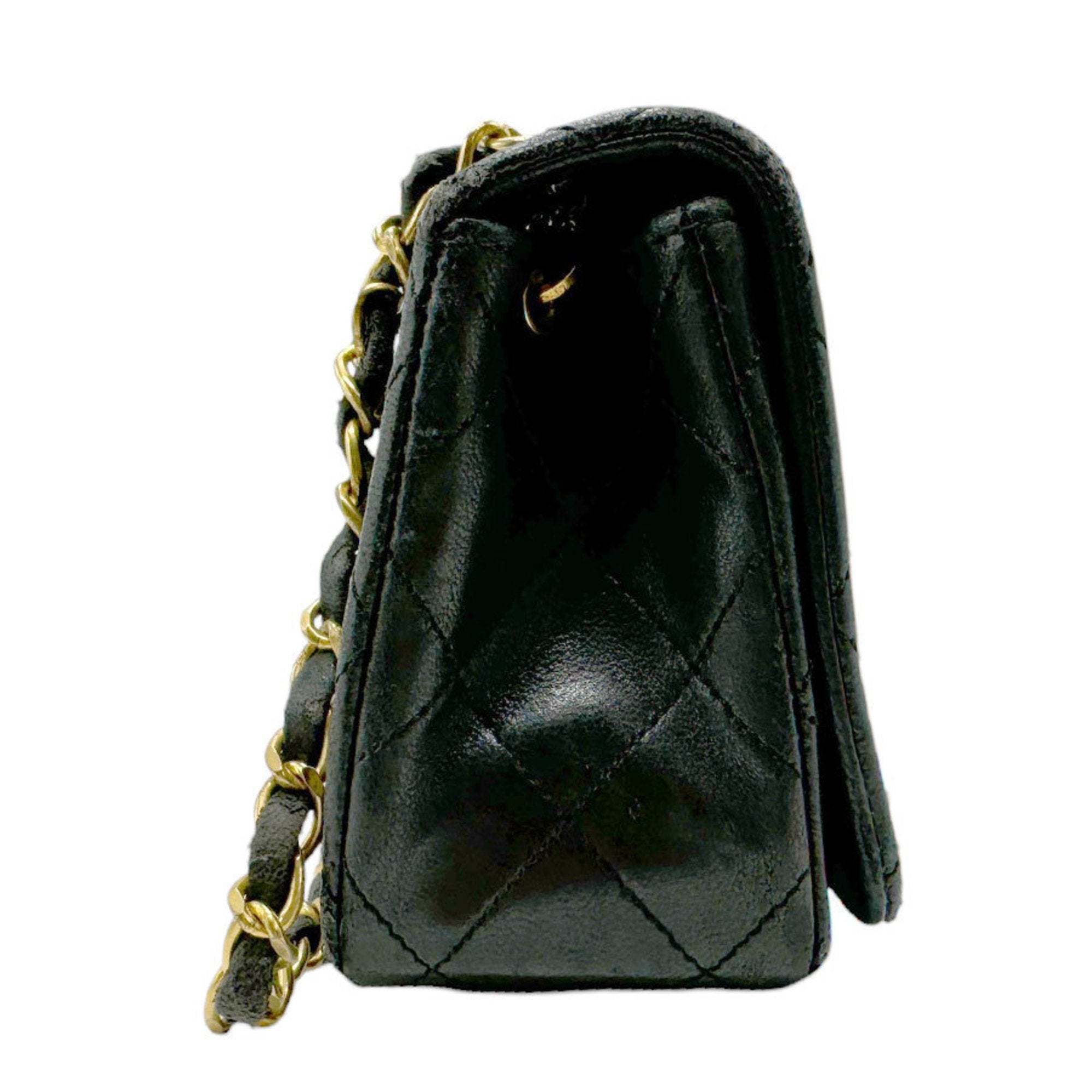 Chanel Black Leather Shoulder Bag (Pre-Owned)