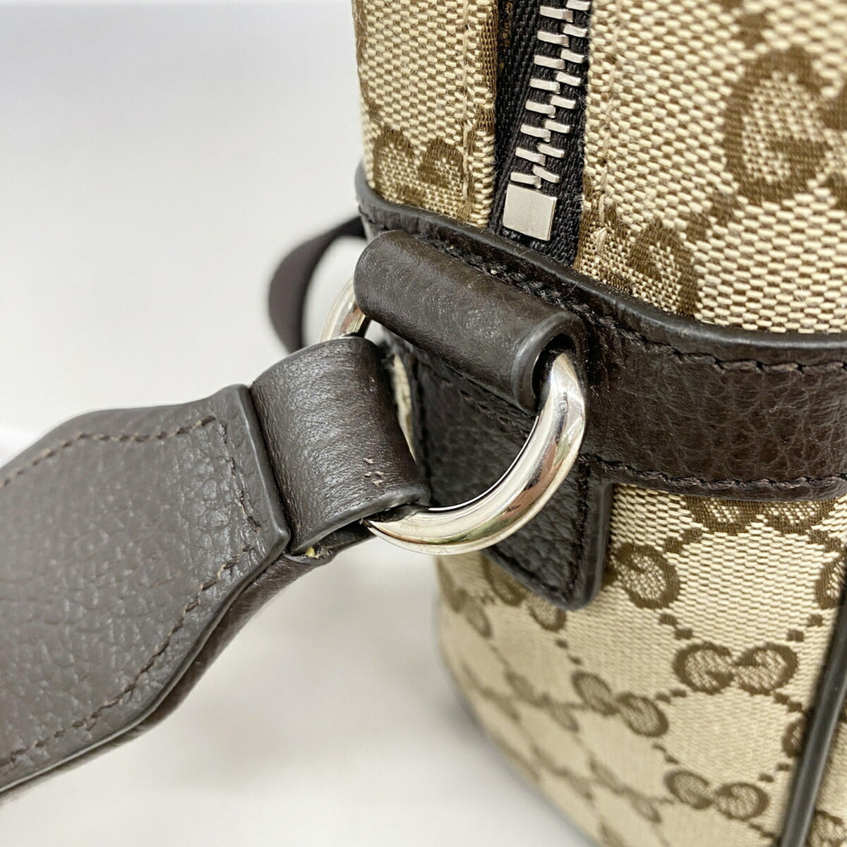 Gucci Beige Canvas Shoulder Bag (Pre-Owned)