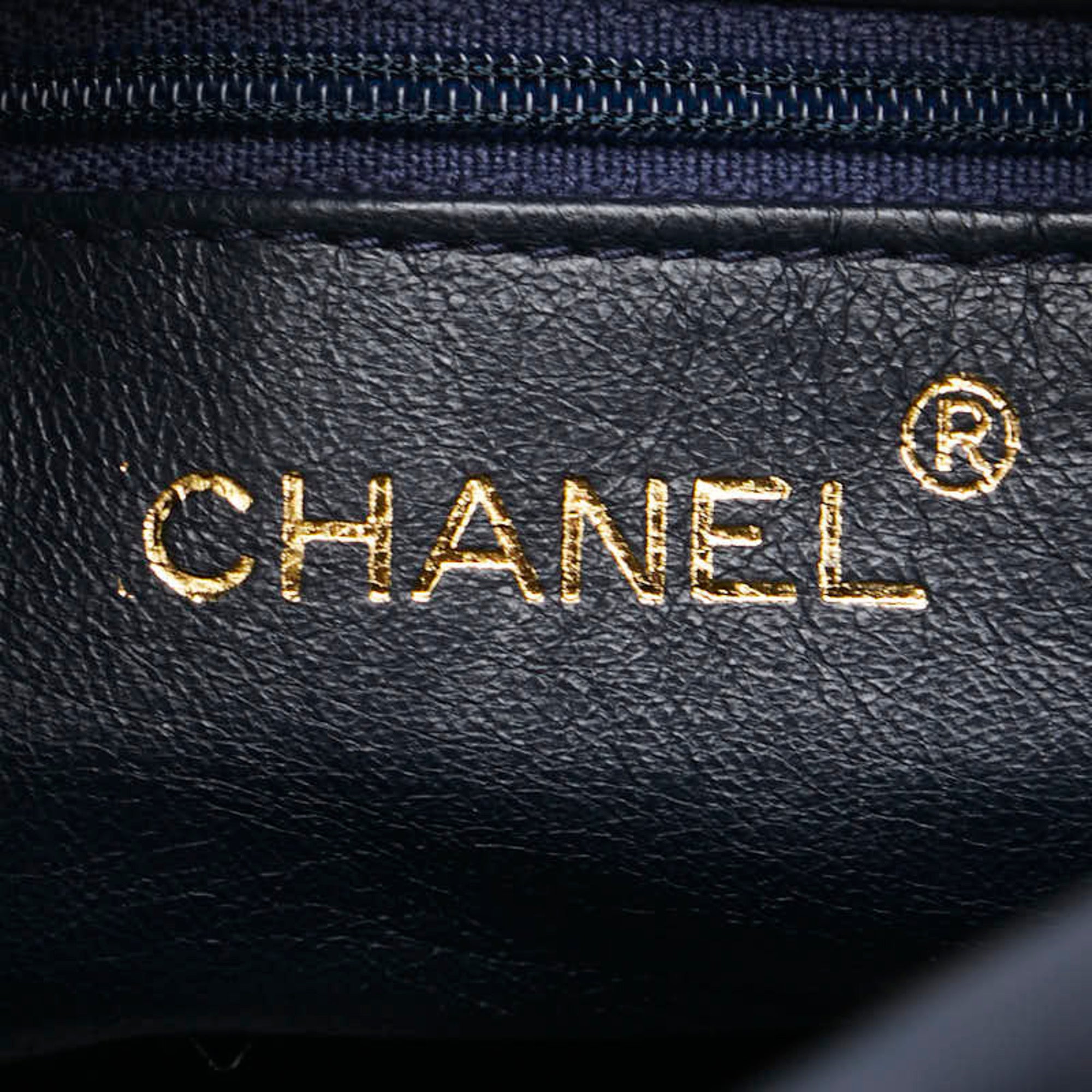 Chanel Matelasse Navy Leather Shoulder Bag (Pre-Owned)