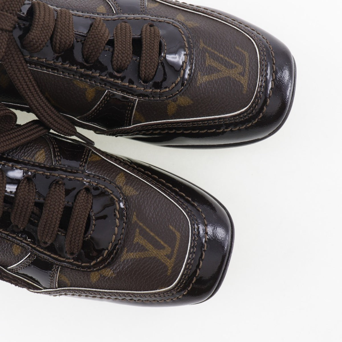 Louis Vuitton Sneakers (Pre-Owned)