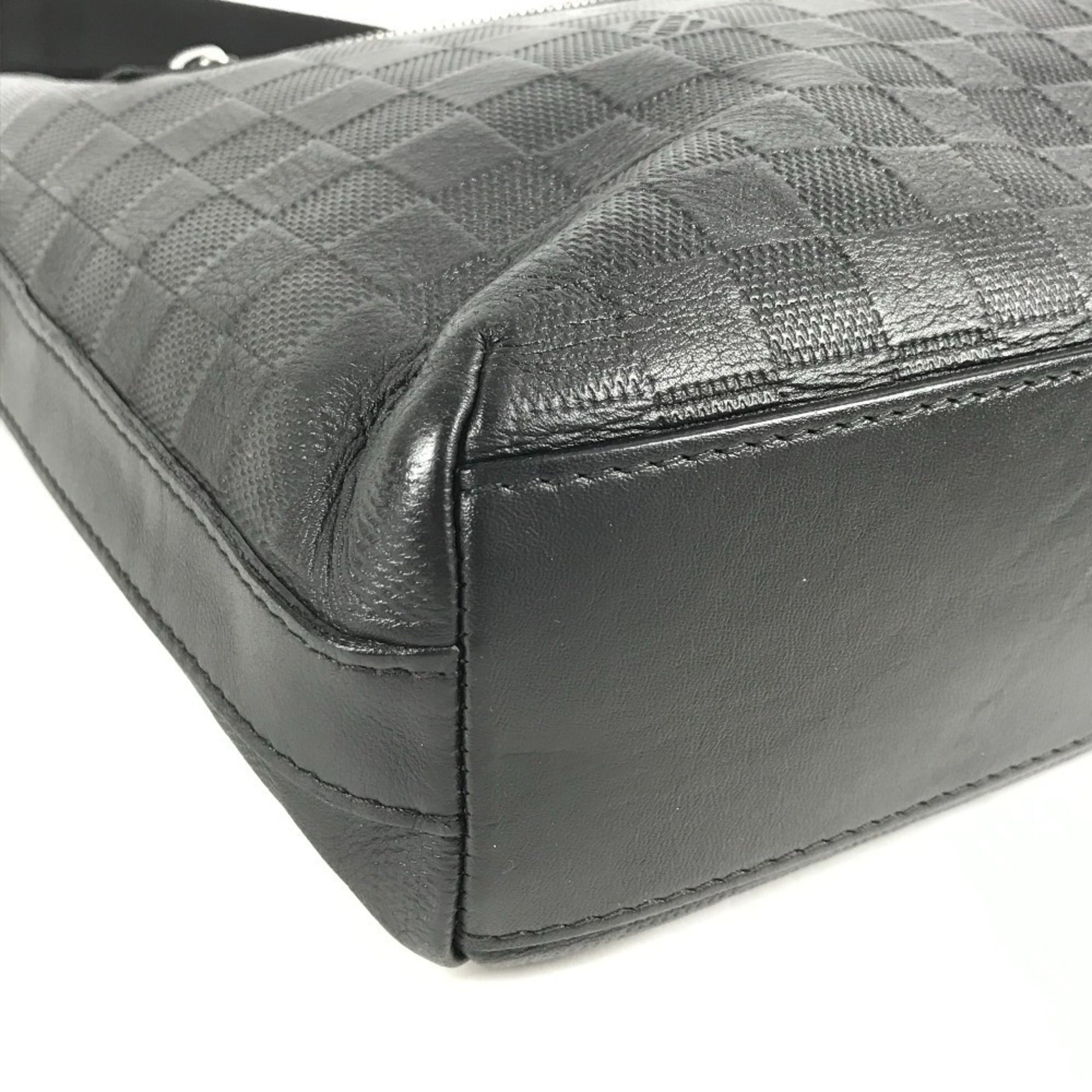Louis Vuitton Black Onyx Damier Infini Leather Messenger Bag Shoulder Bag (Pre-Owned)