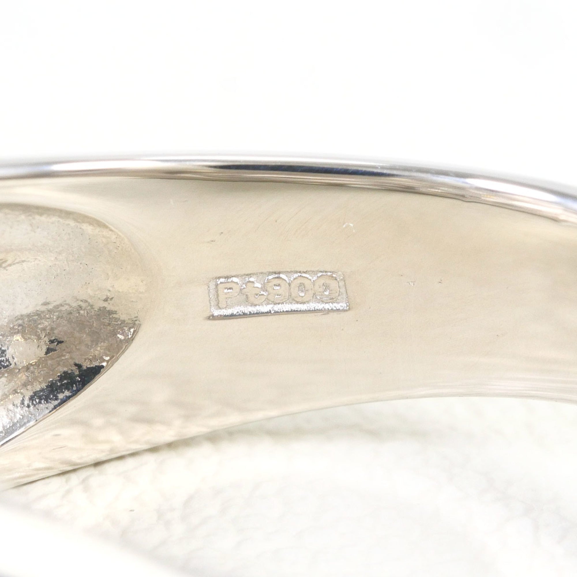 Unbranded Platinum Platinum 900 Band Ring (Pre-Owned)