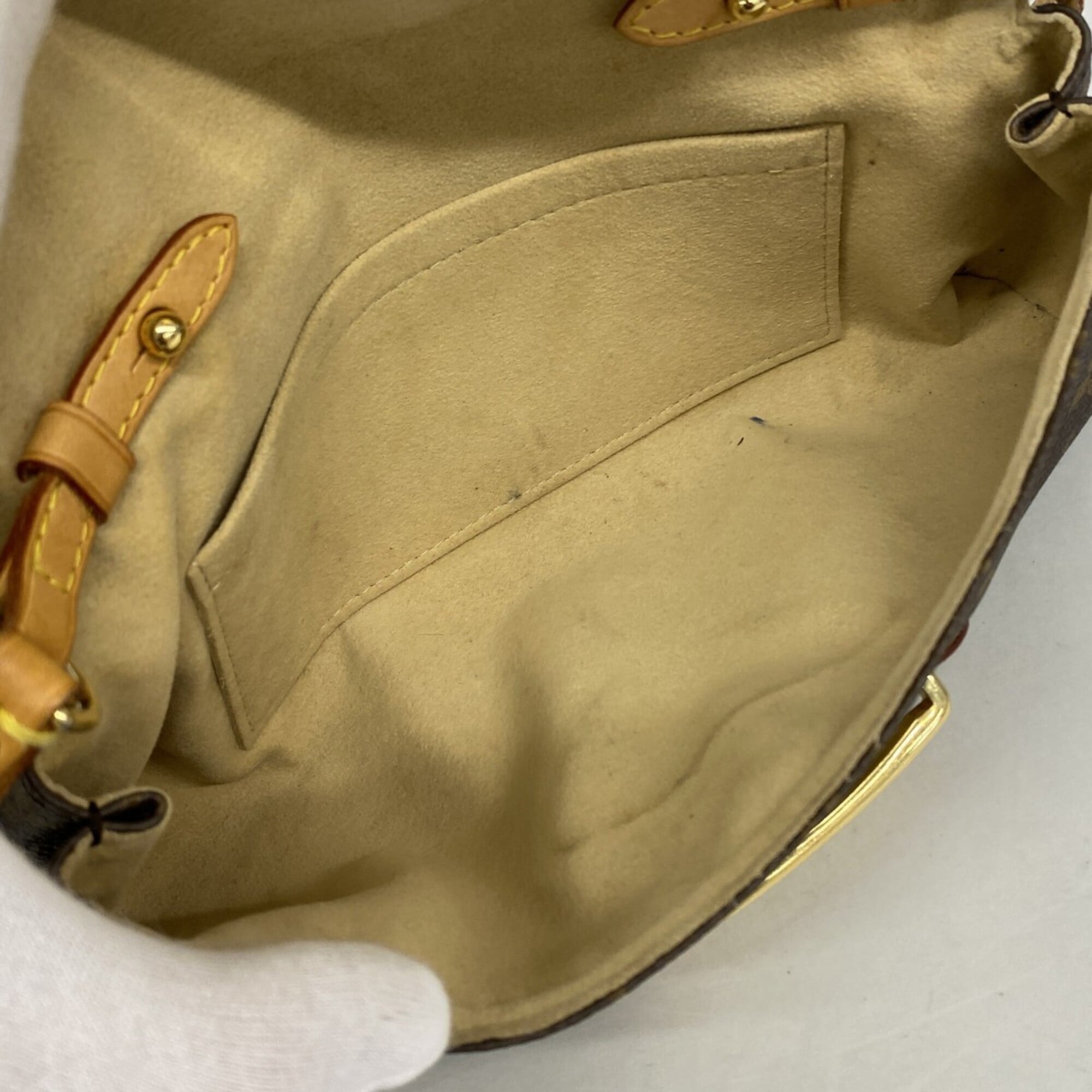 Louis Vuitton Brown Shoulder Bag (Pre-Owned)