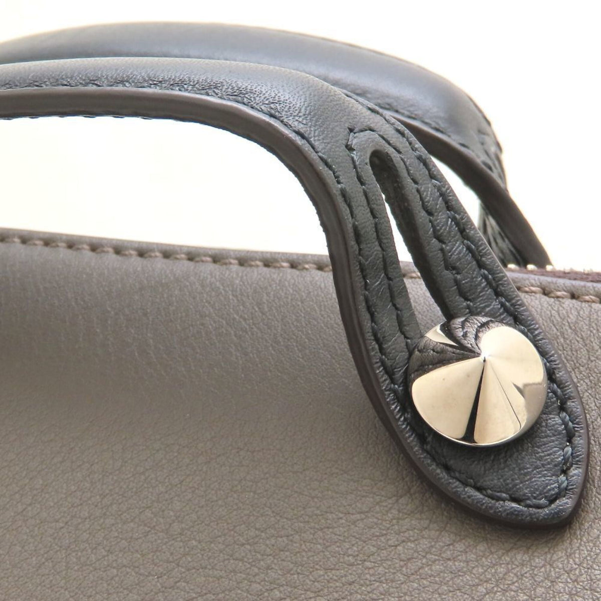 Fendi Gray Leather Handbag Shoulder Bag (Pre-Owned)