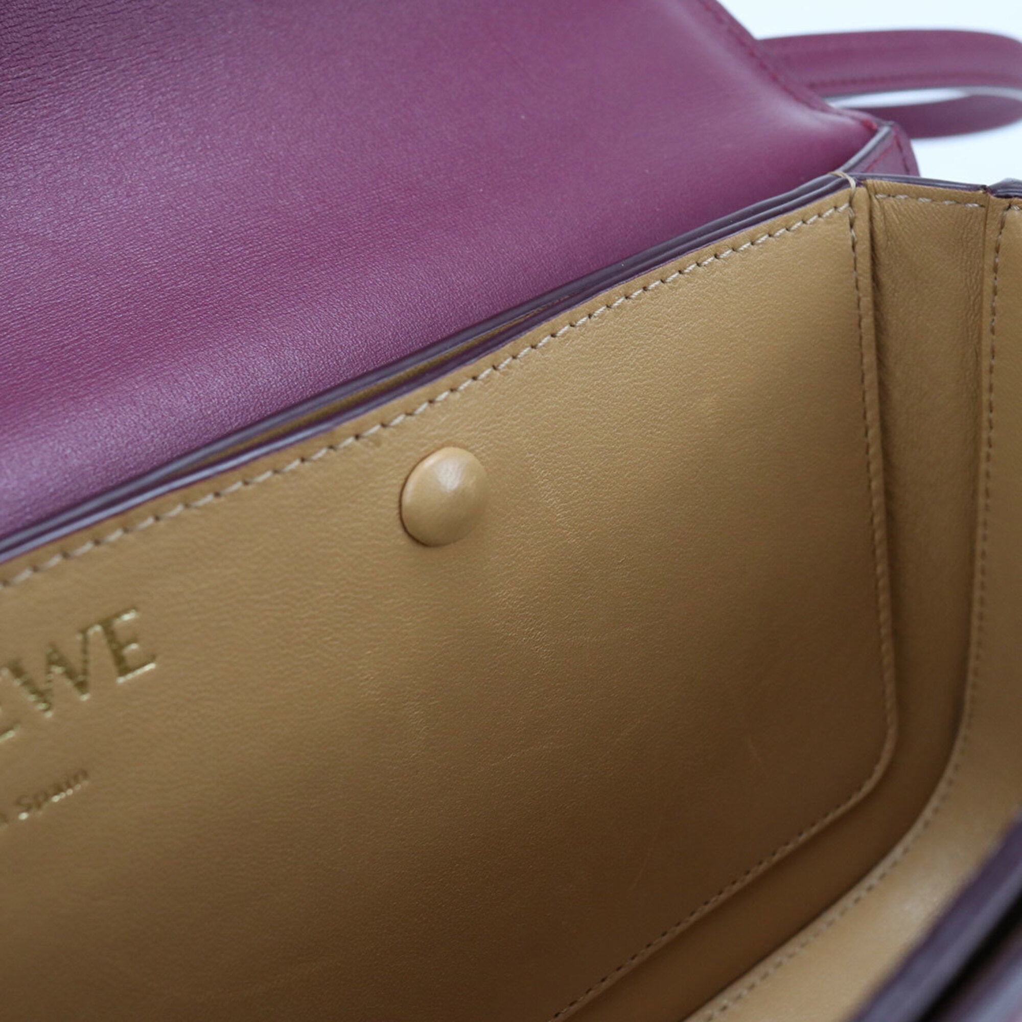 Loewe Purple Leather Shoulder Bag (Pre-Owned)