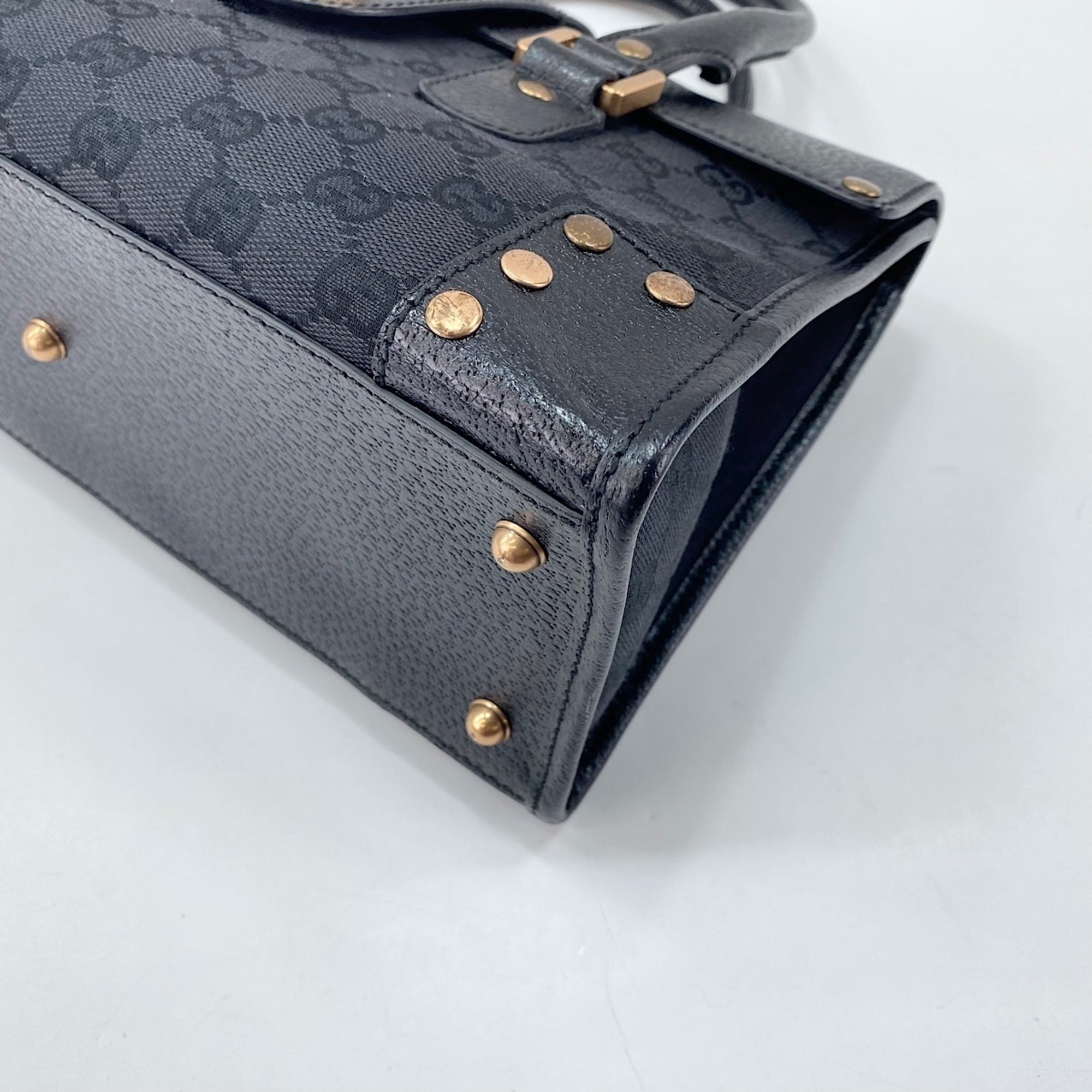 Gucci Black Handbag (Pre-Owned)