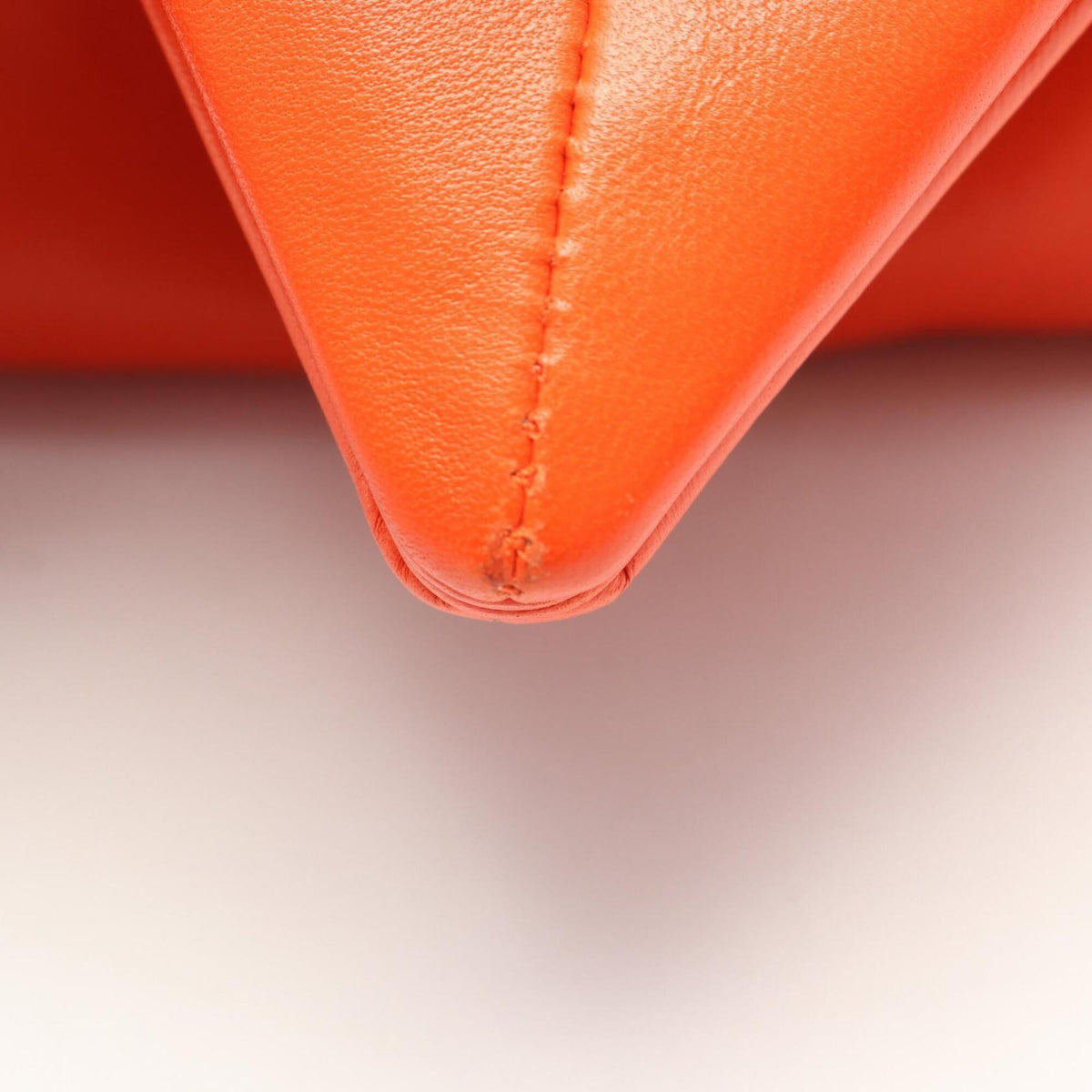 Bottega Veneta Orange Leather Clutch Bag Handbag (Pre-Owned)