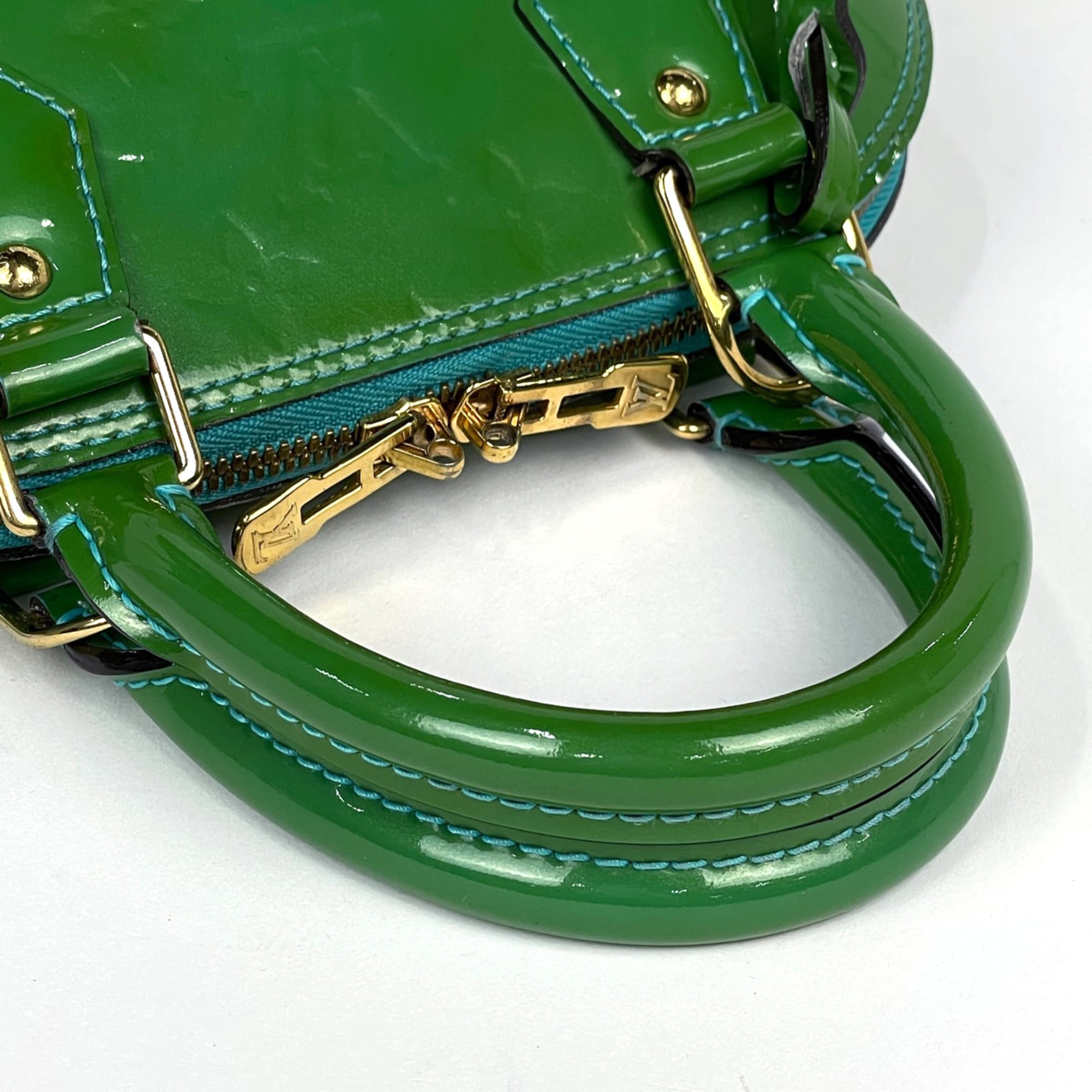 Louis Vuitton Blue Lagon Monogram Vernis Handbag (Pre-Owned)