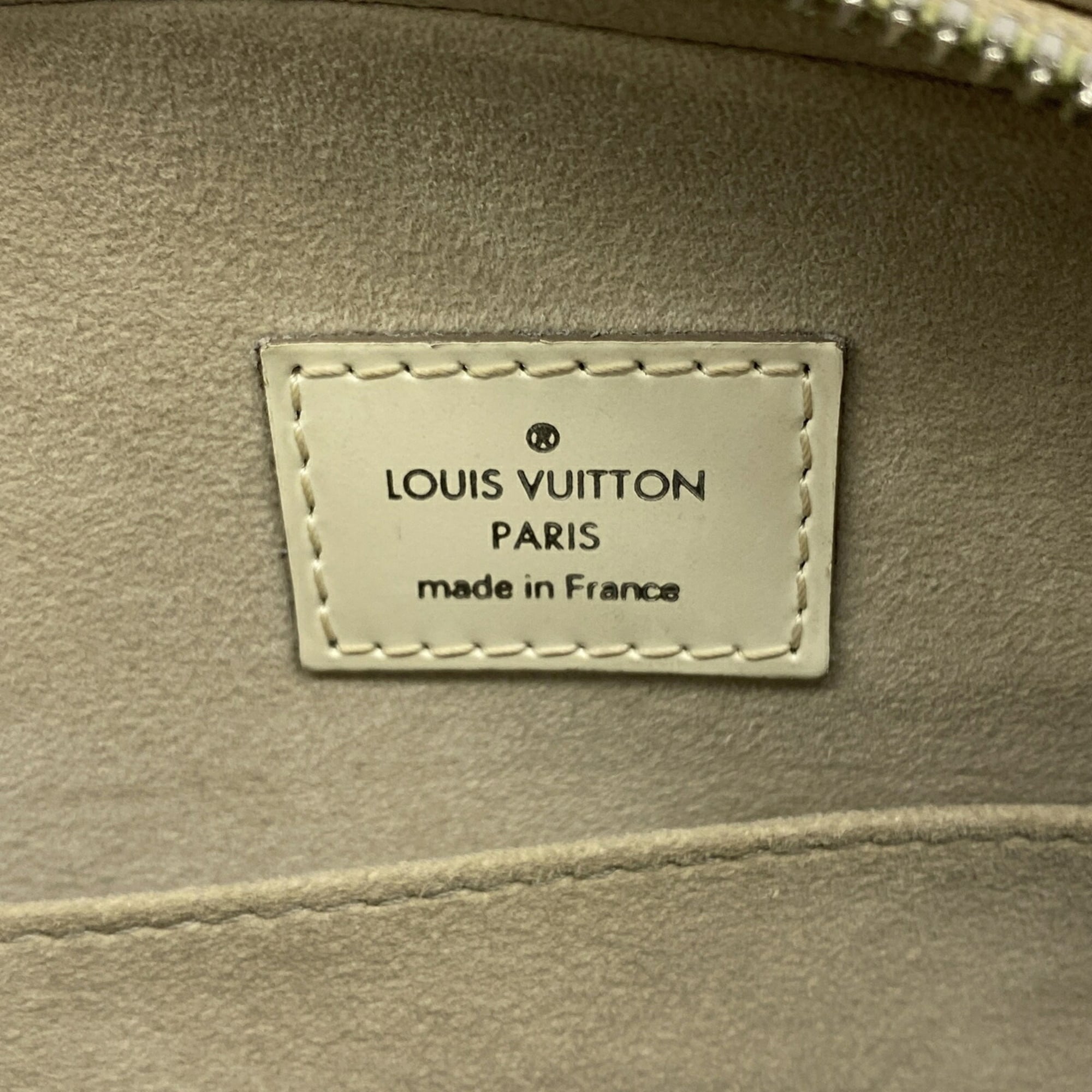 Louis Vuitton Lv Off White Handbag (Pre-Owned)