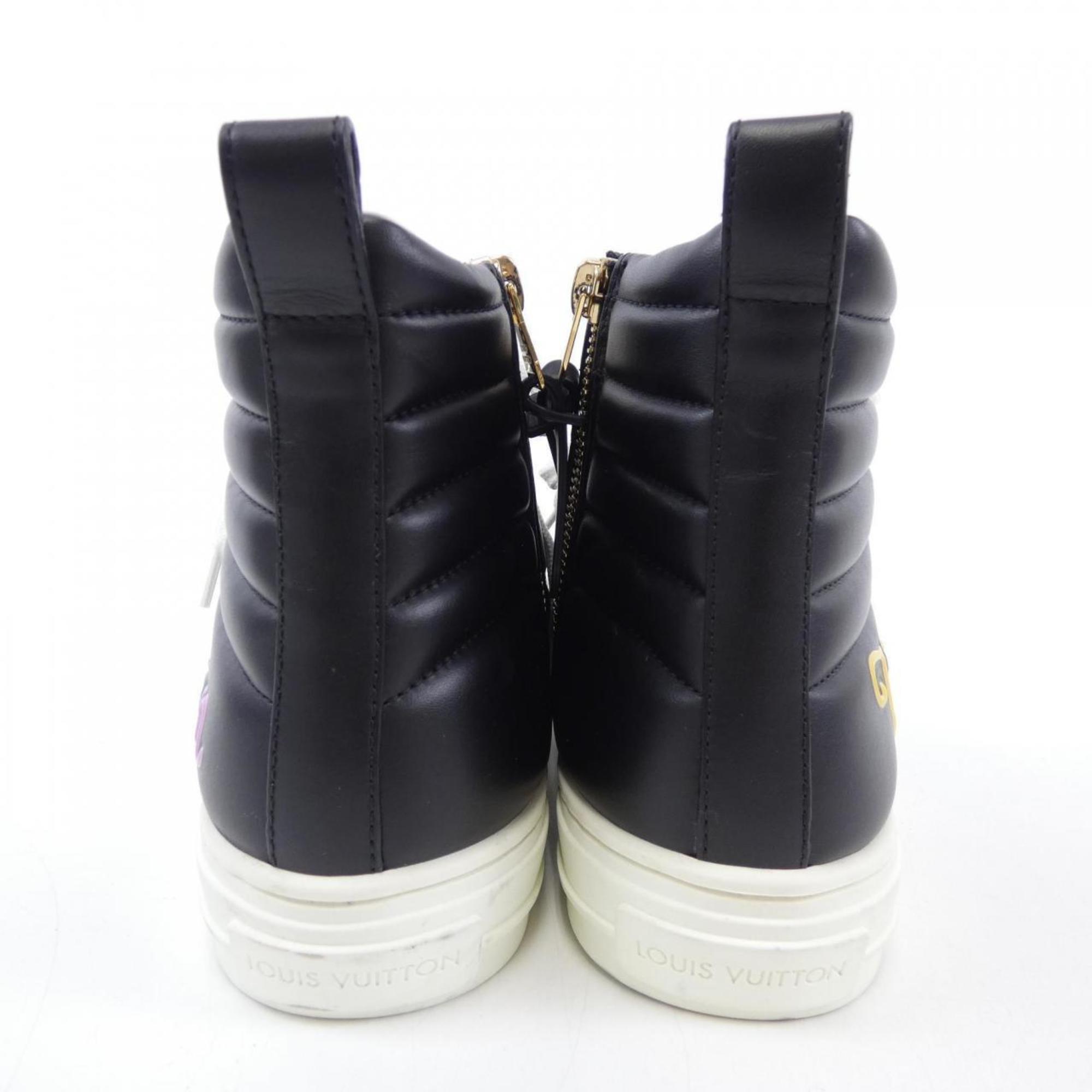 Louis Vuitton Black Sneakers (Pre-Owned)