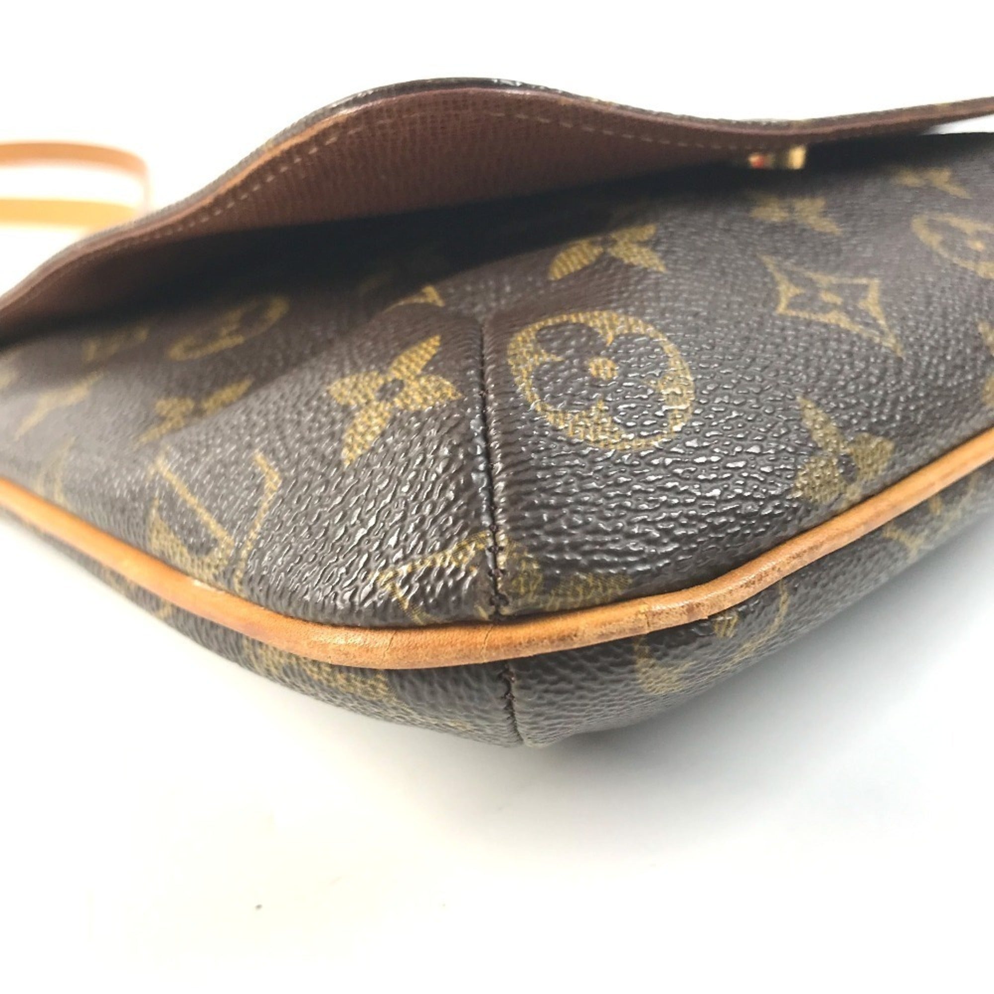 Louis Vuitton Brown Galle Monogram Pochette Shoulder Bag (Pre-Owned)