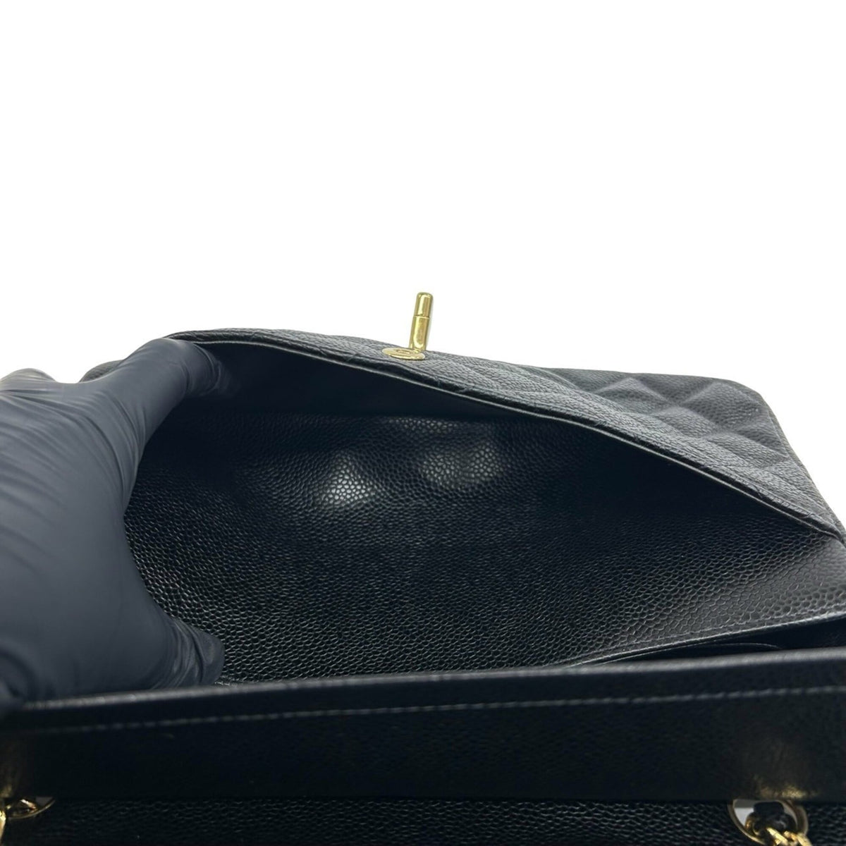 Chanel Black Grained Calfskin Shoulder Bag (Pre-Owned)