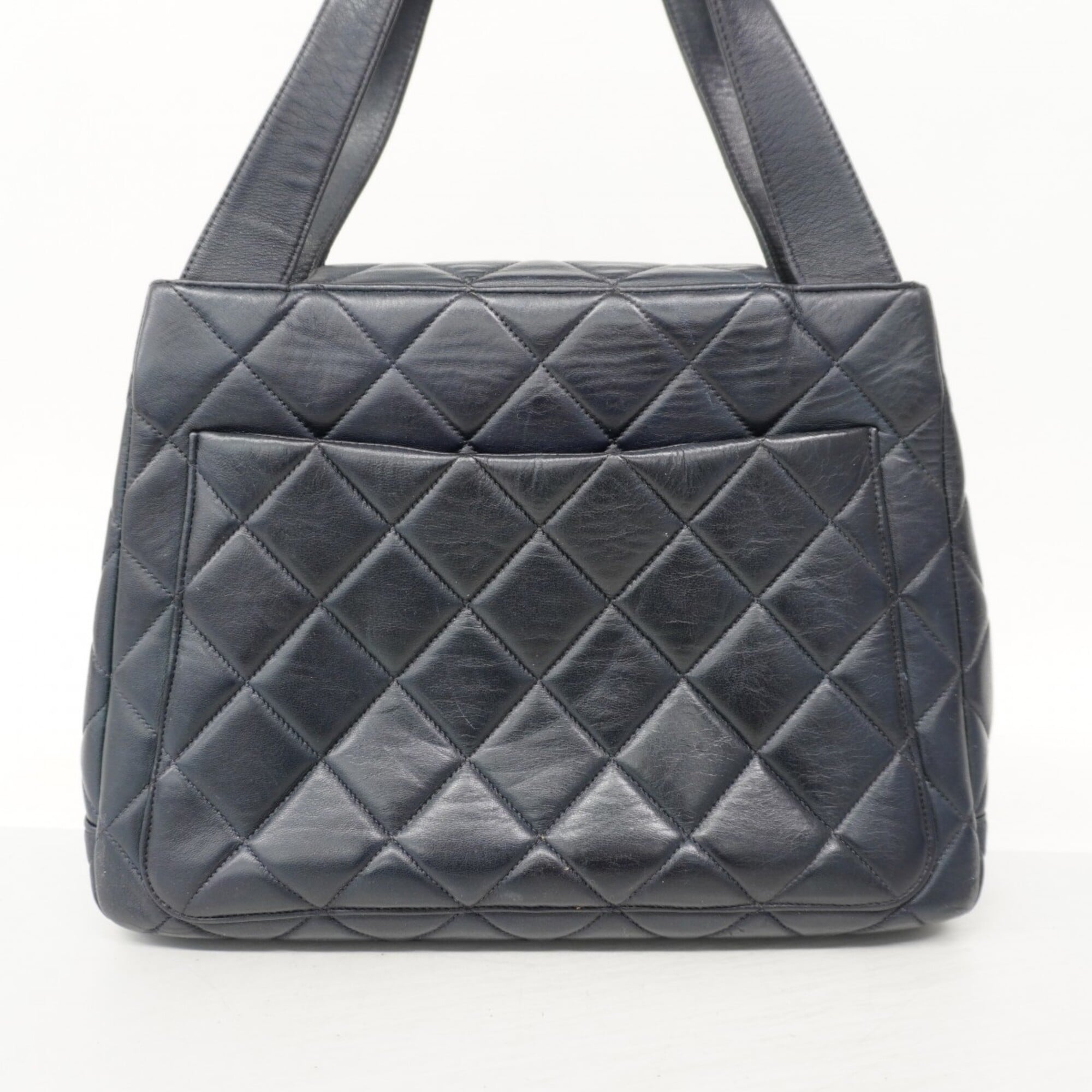 Chanel Black Leather Handbag (Pre-Owned)