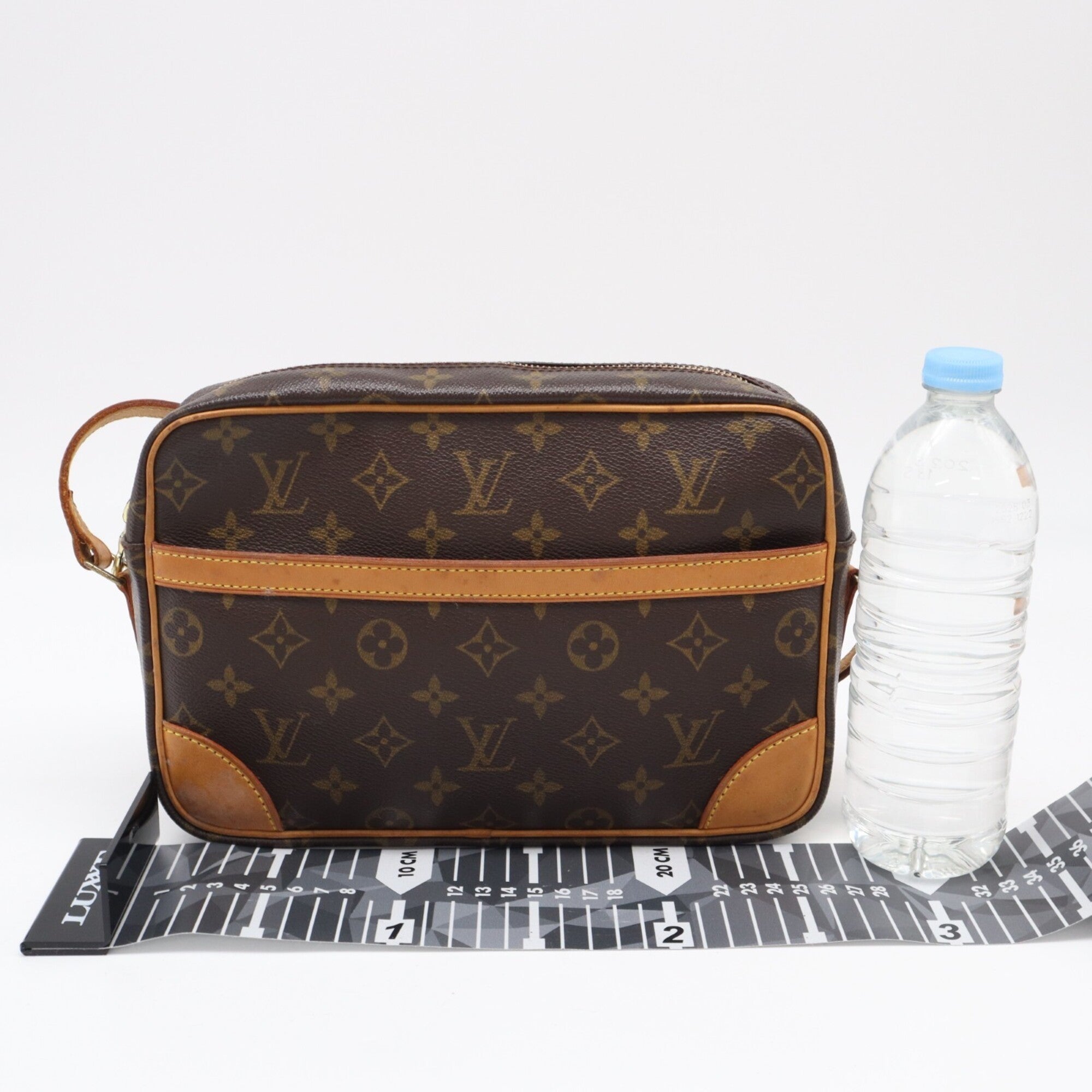 Louis Vuitton Beige Brown Monogram Coated Canvas Leather Shoulder Bag (Pre-Owned)