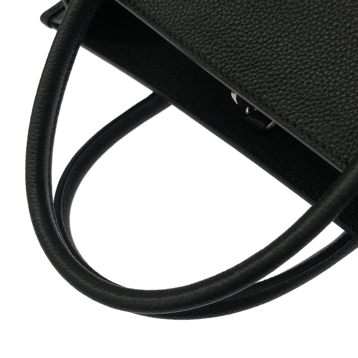 Gucci Black Leather Gg Supreme Handbag (Pre-Owned)