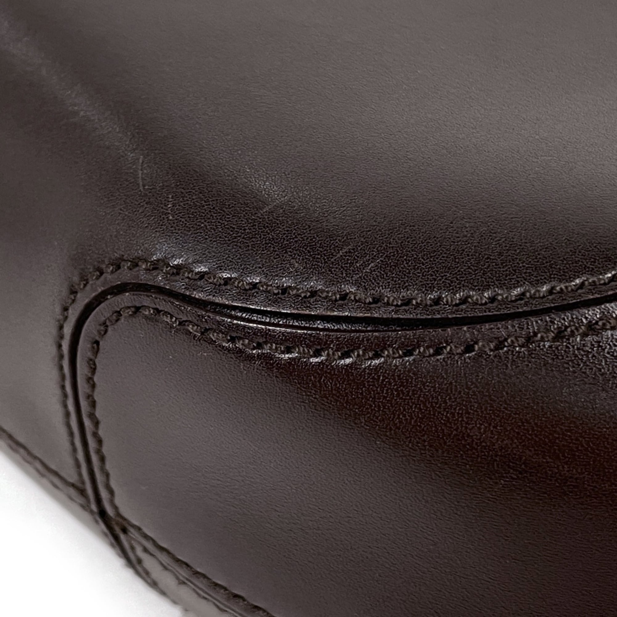 Salvatore Ferragamo Gancini Brown Leather Shoulder Bag (Pre-Owned)