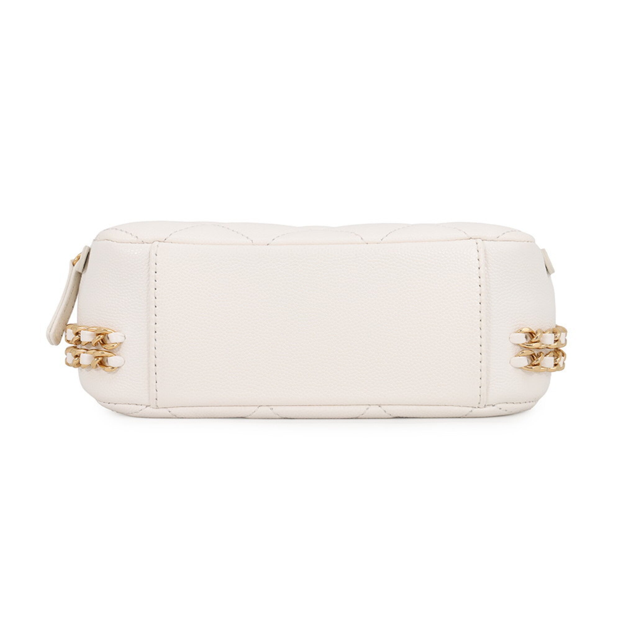 Chanel Matelasse White Grained Calfskin Shoulder Bag (Pre-Owned)