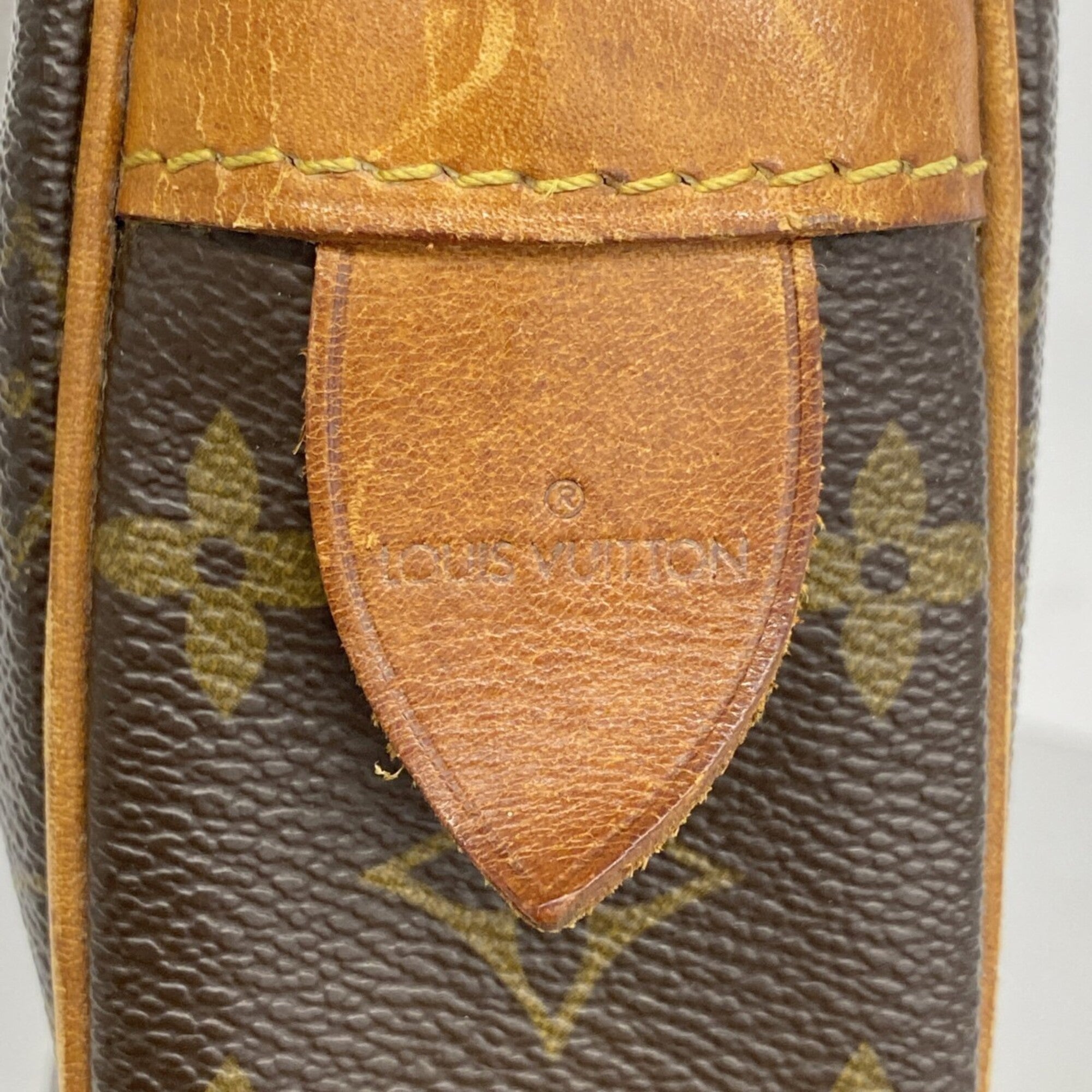 Louis Vuitton Brown Briefcase (Pre-Owned)