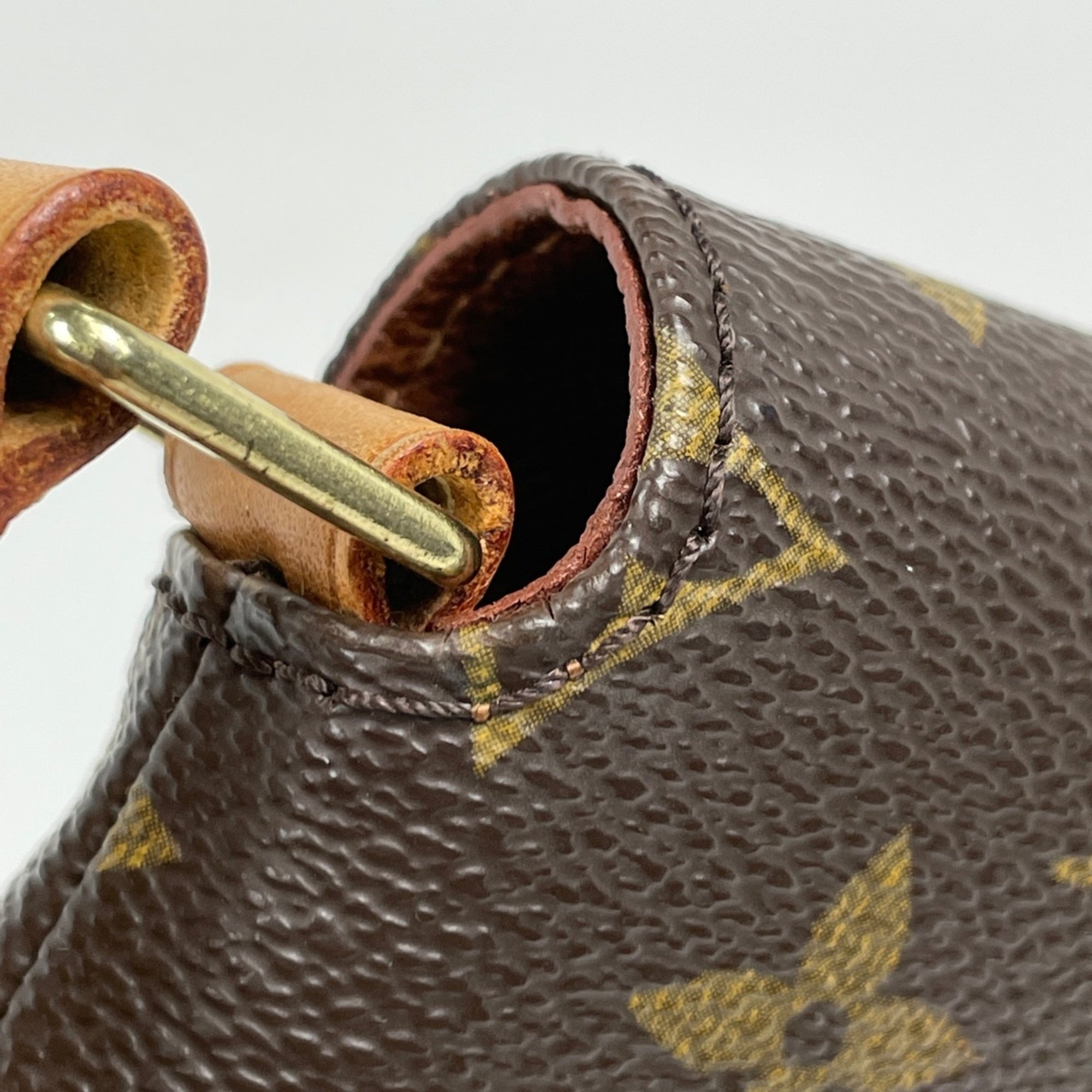 Louis Vuitton Brown Monogram Shoulder Bag (Pre-Owned)