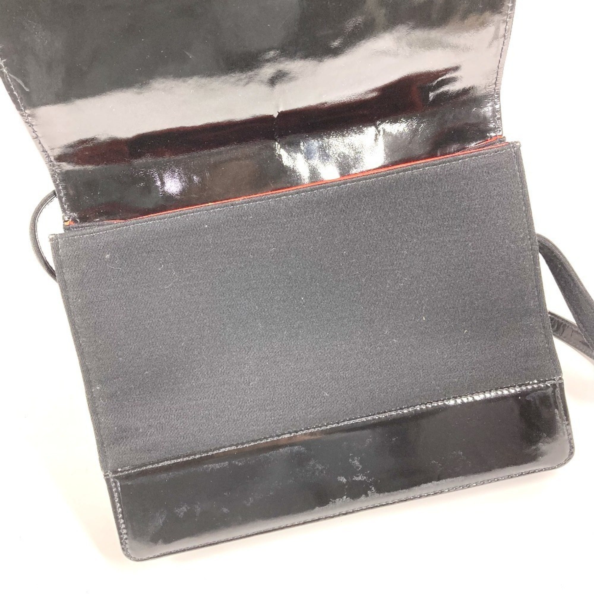 Chanel Black Cotton Patent Leather Shoulder Bag (Pre-Owned)