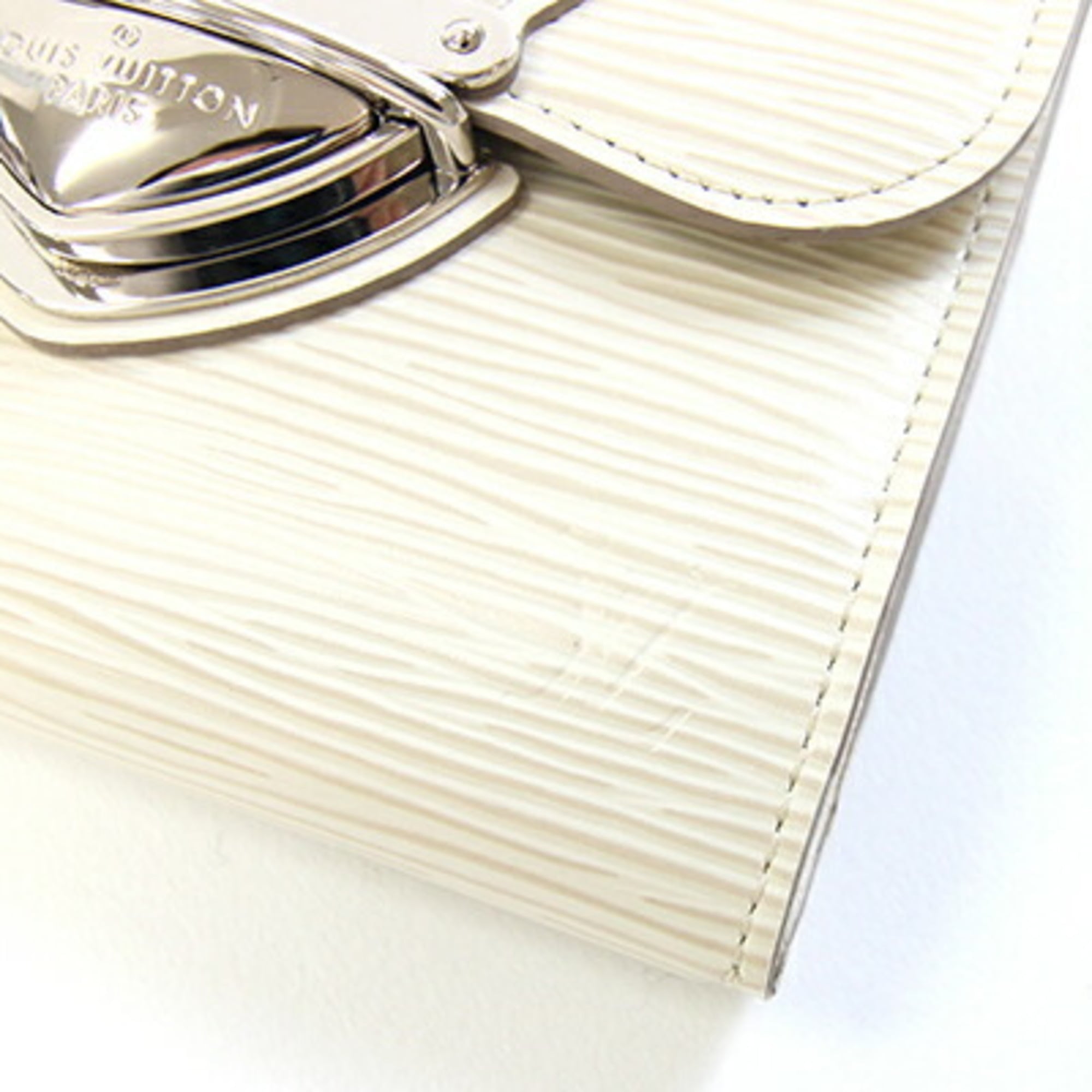 Louis Vuitton Ivory Lv Off White Wallet (Tri-Fold) (Pre-Owned)