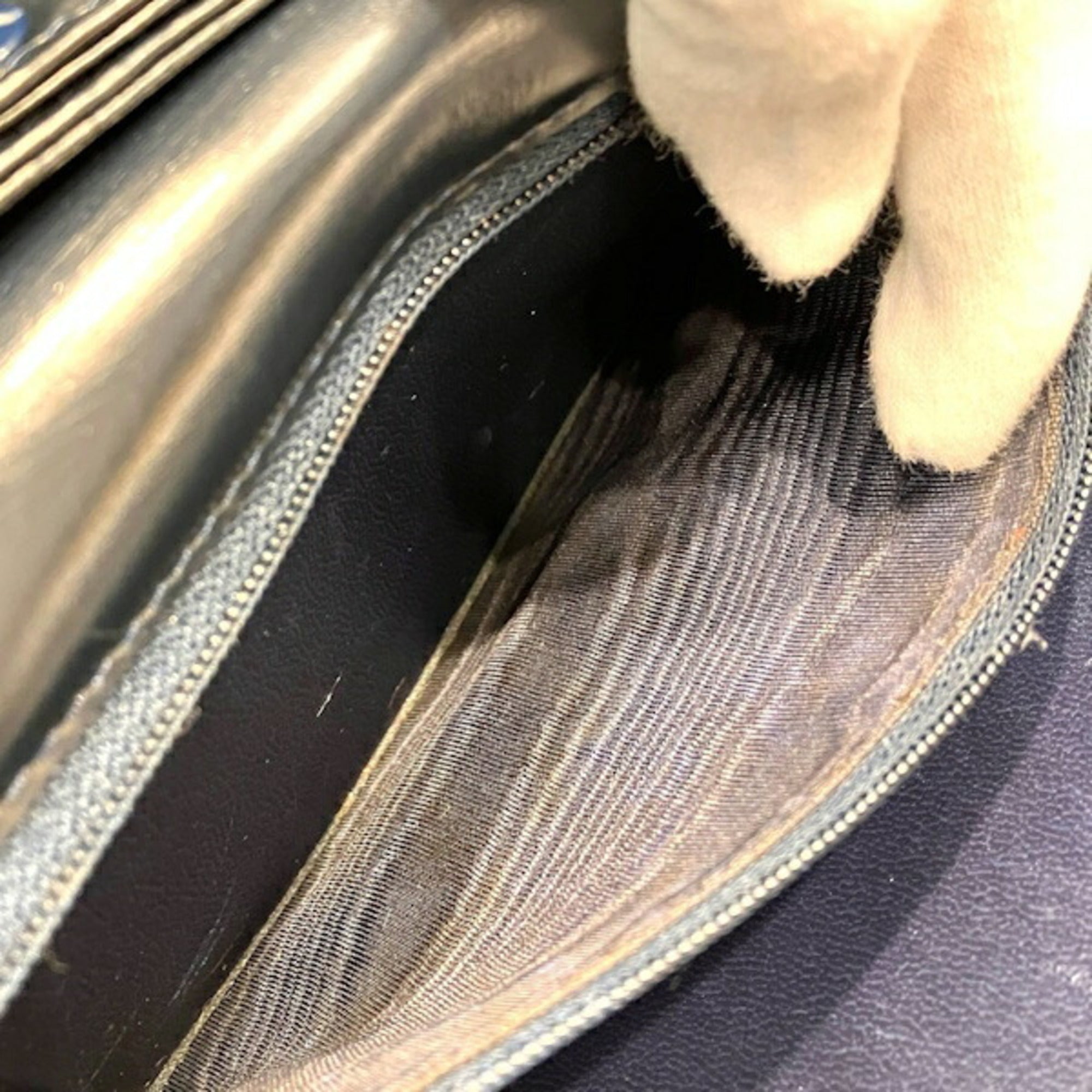 Celine Navy Leather Shoulder Bag (Pre-Owned)