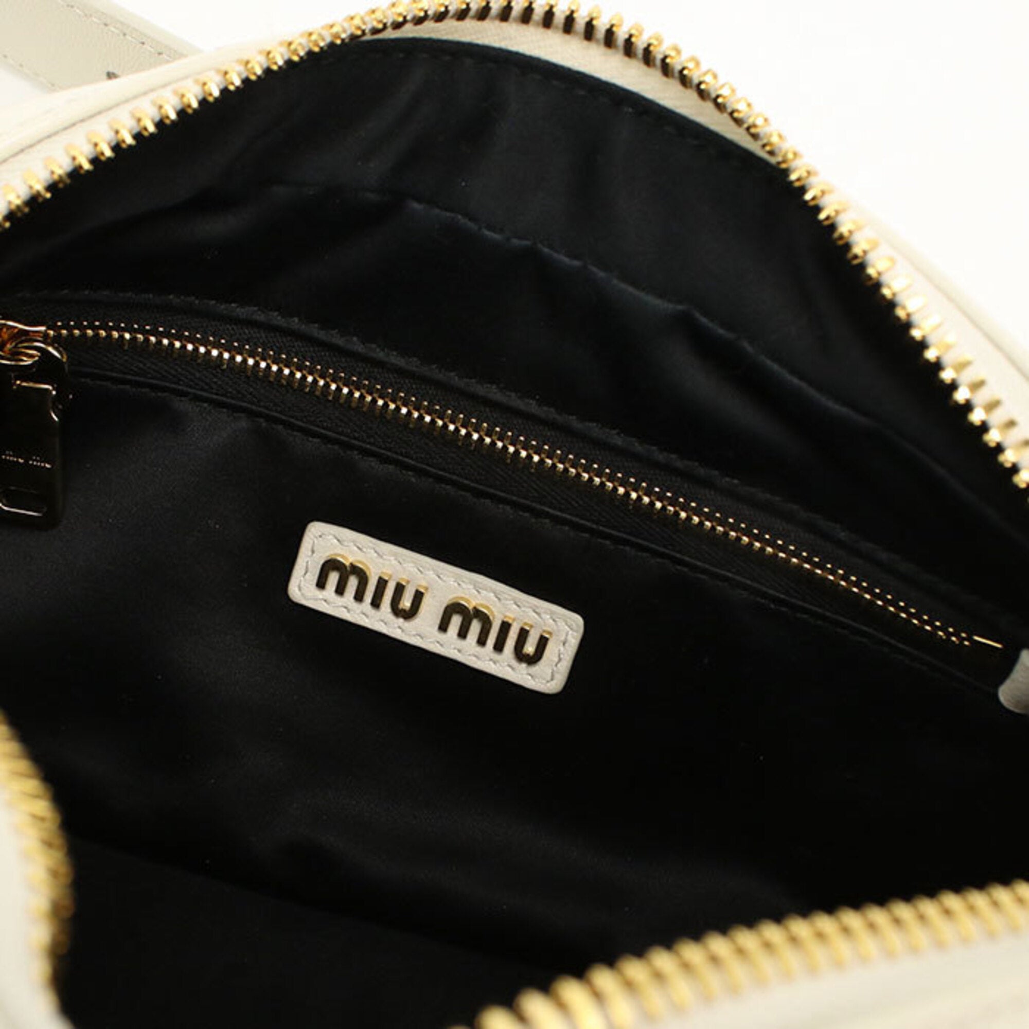 Miu Miu Ivory Leather Shoulder Bag (Pre-Owned)