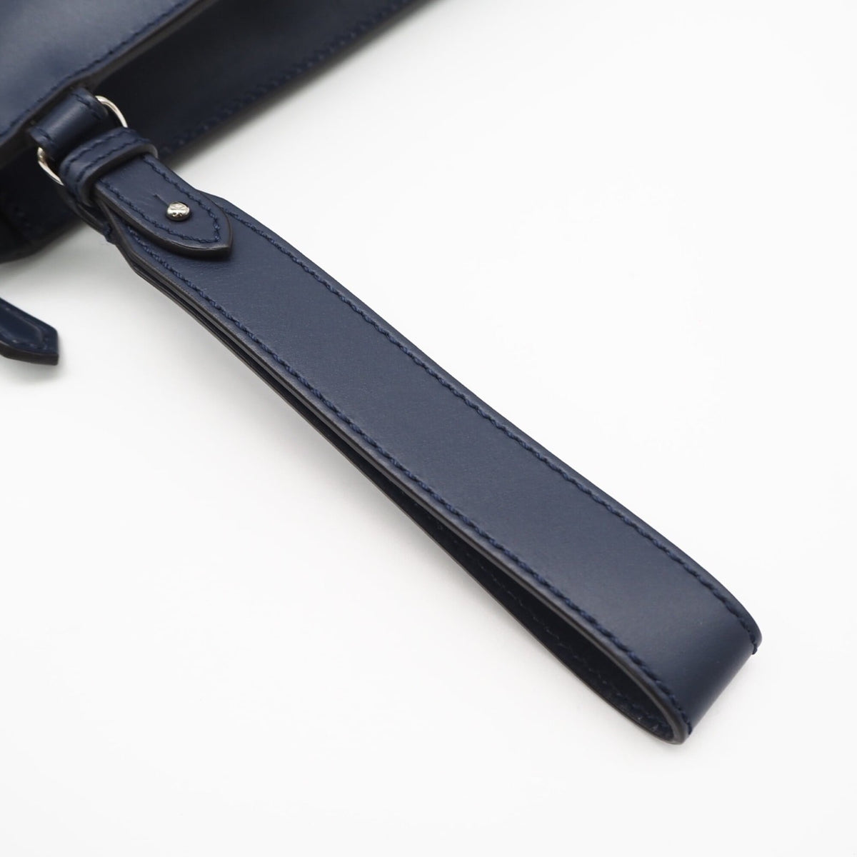 Fendi Navy Leather Clutch Bag (Pre-Owned)