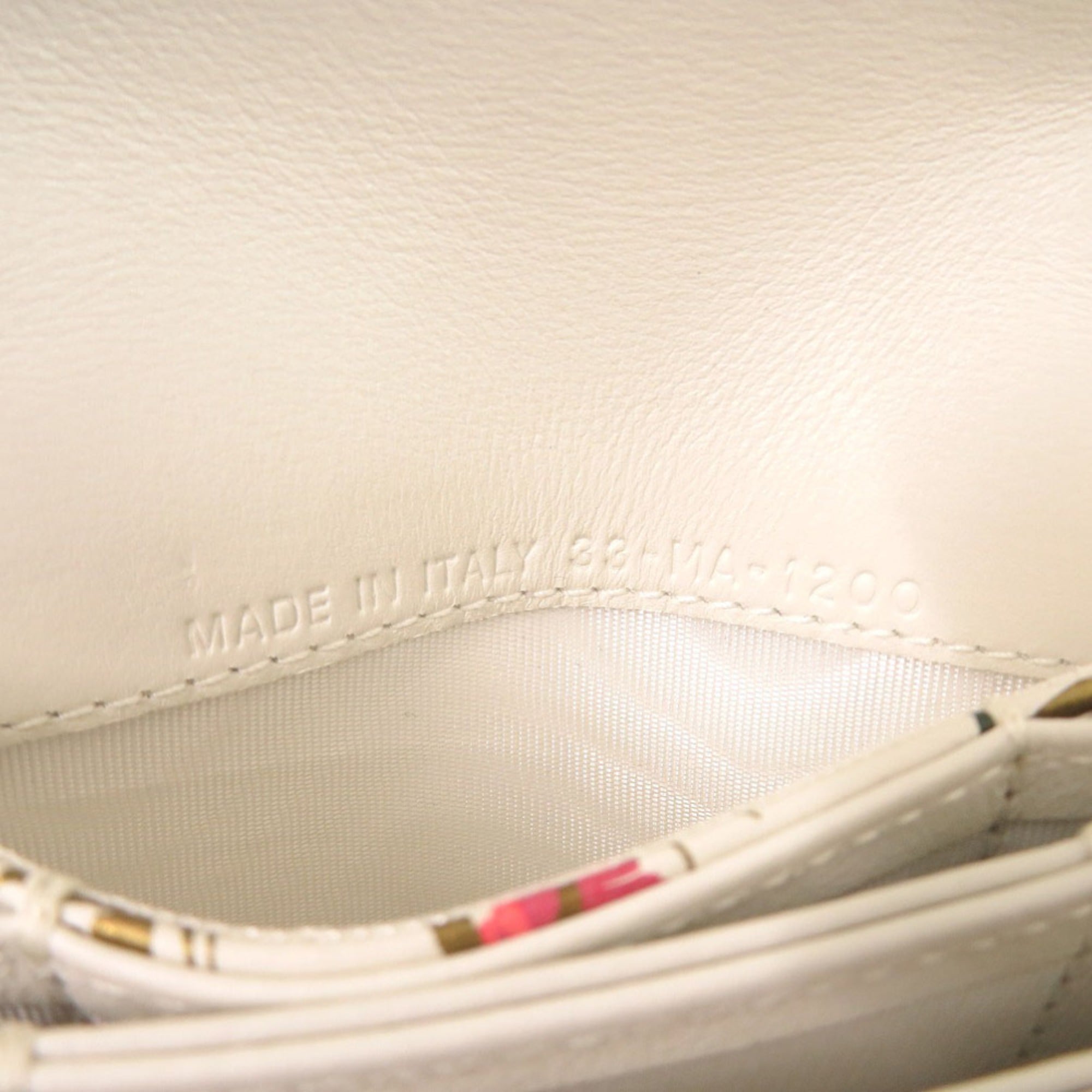 Christian Dior Ivory Leather Shoulder Bag (Pre-Owned)