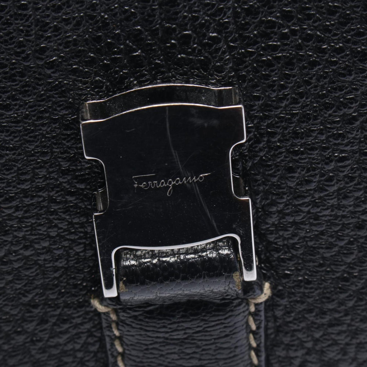 Salvatore Ferragamo Black Leather Handbag Shoulder Bag (Pre-Owned)