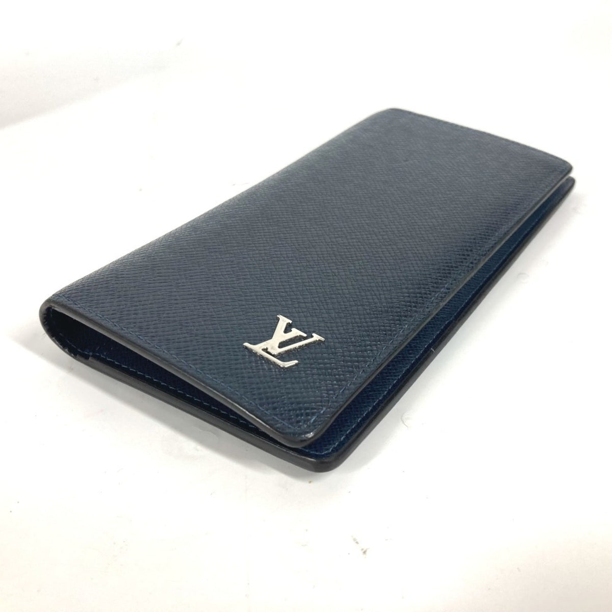 Louis Vuitton Navy Taiga Leather Long Wallet (Bi-Fold) (Pre-Owned)