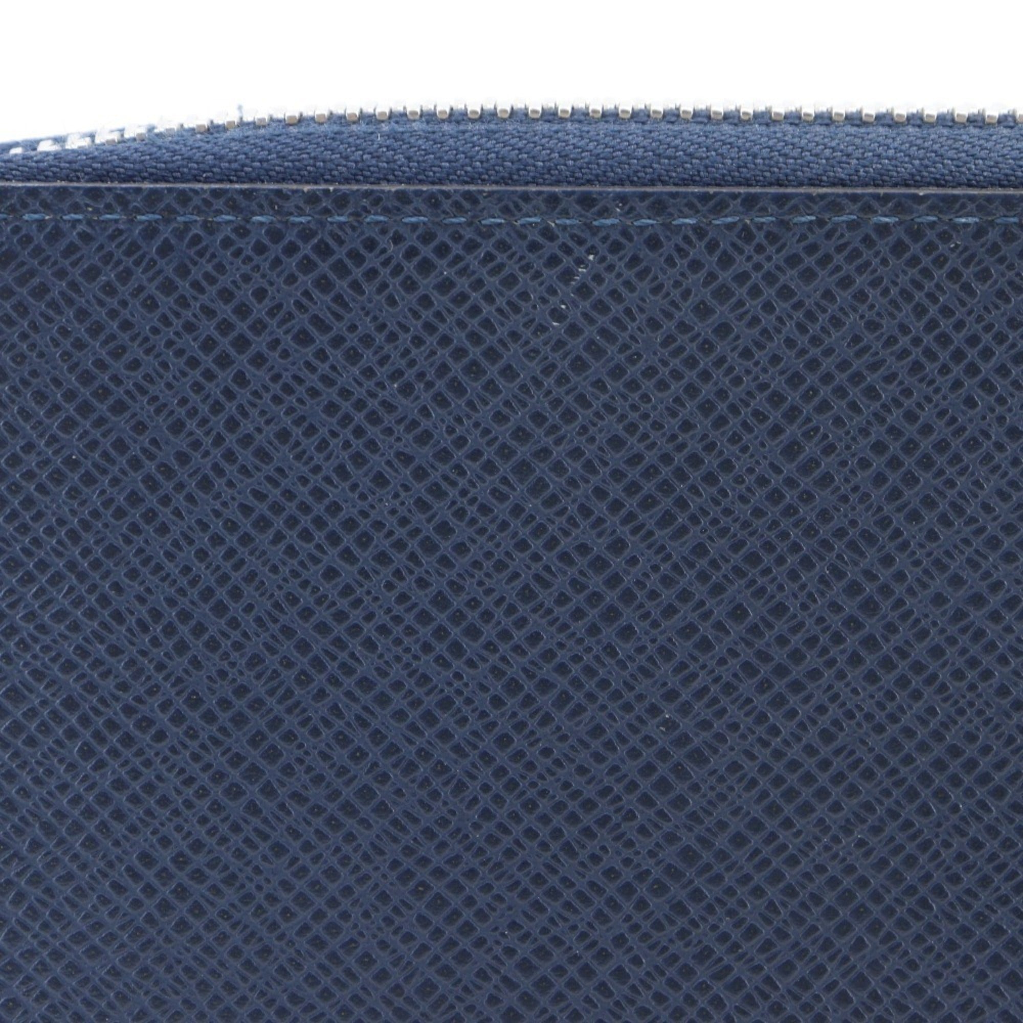 Louis Vuitton Taiga Navy Ocean Taiga Leather Long Wallet (Bi-Fold) (Pre-Owned)