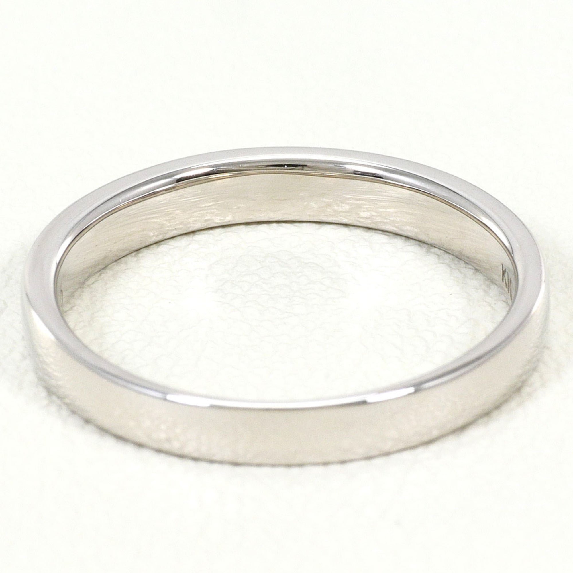 Unbranded White Gold White Gold (10K) Band Ring (Pre-Owned)
