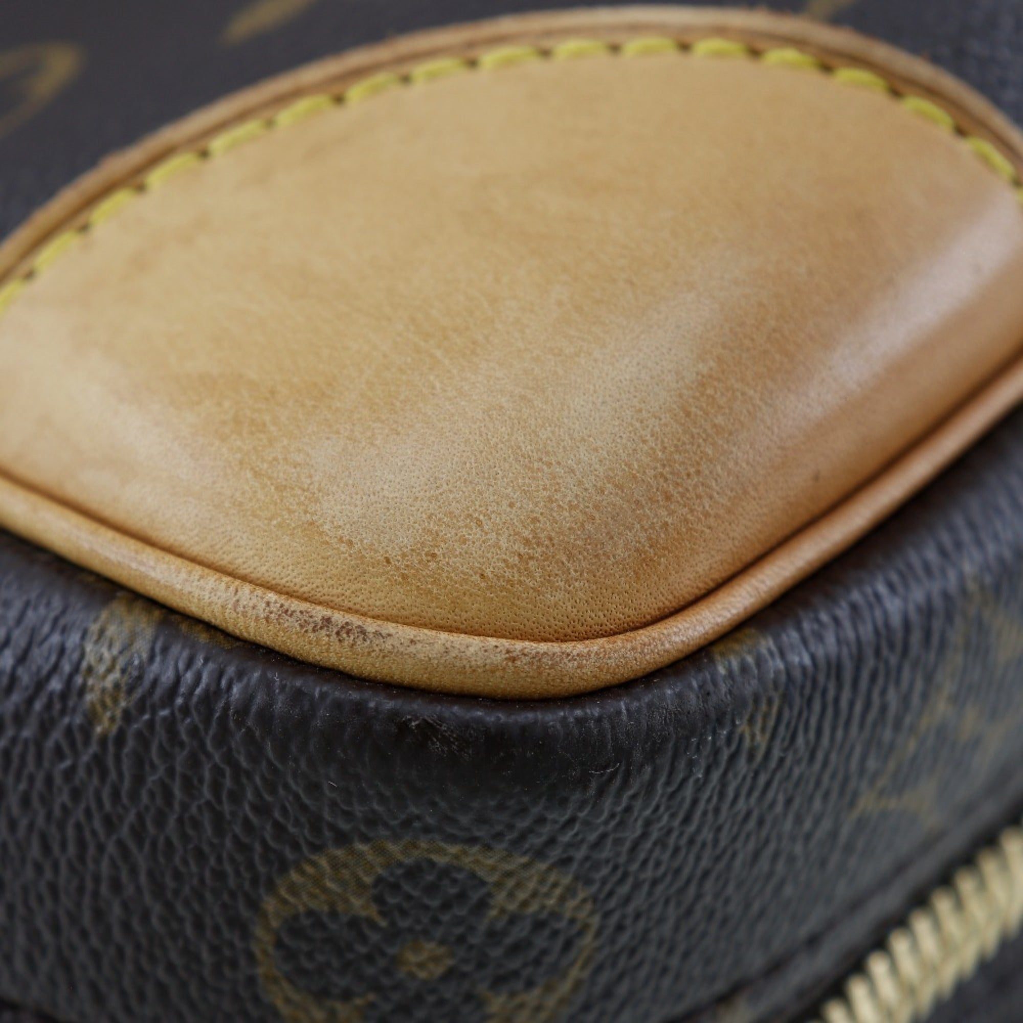 Louis Vuitton Brown Monogram Monogram Boston Bag (Pre-Owned)
