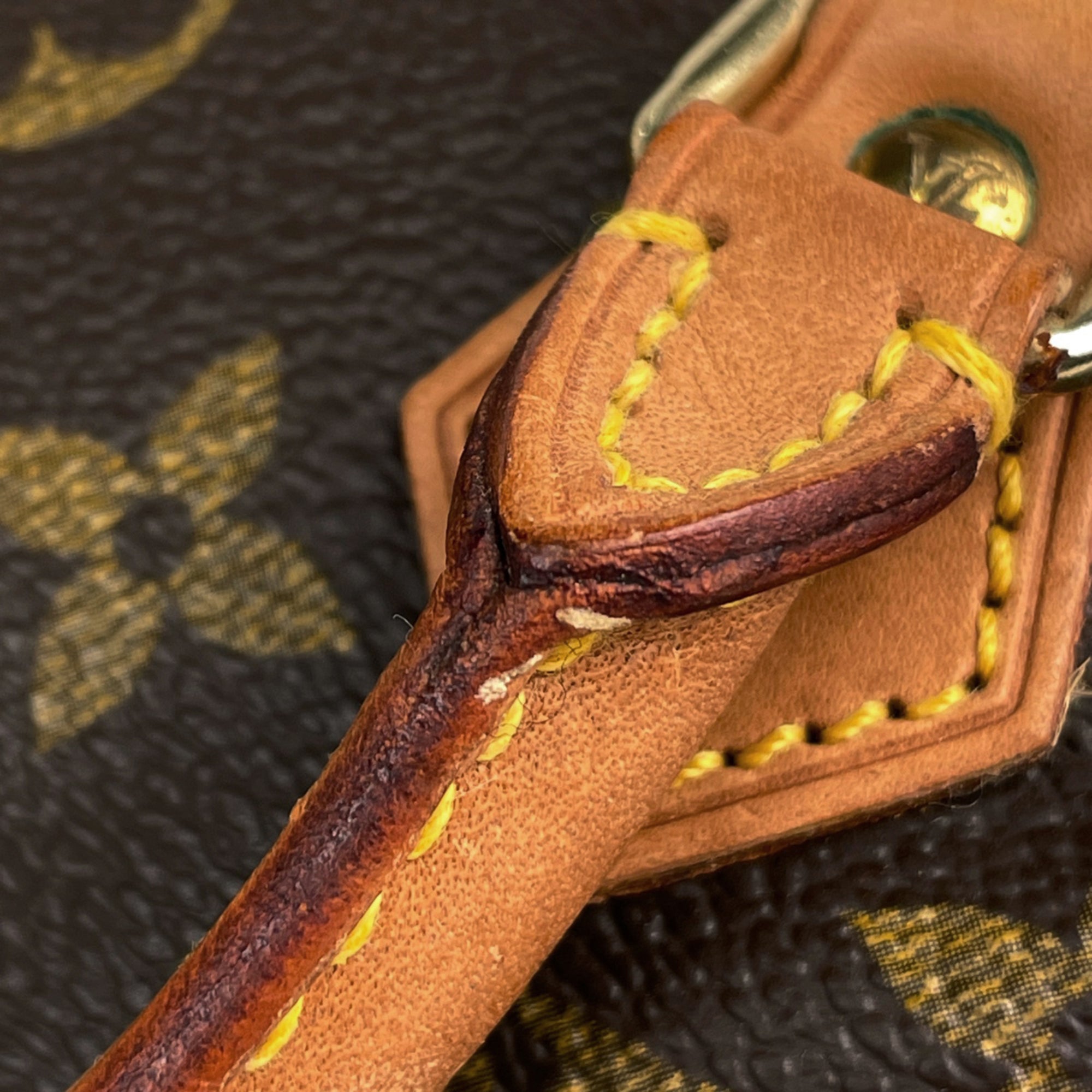 Louis Vuitton Brown Monogram Monogram Handbag (Pre-Owned)
