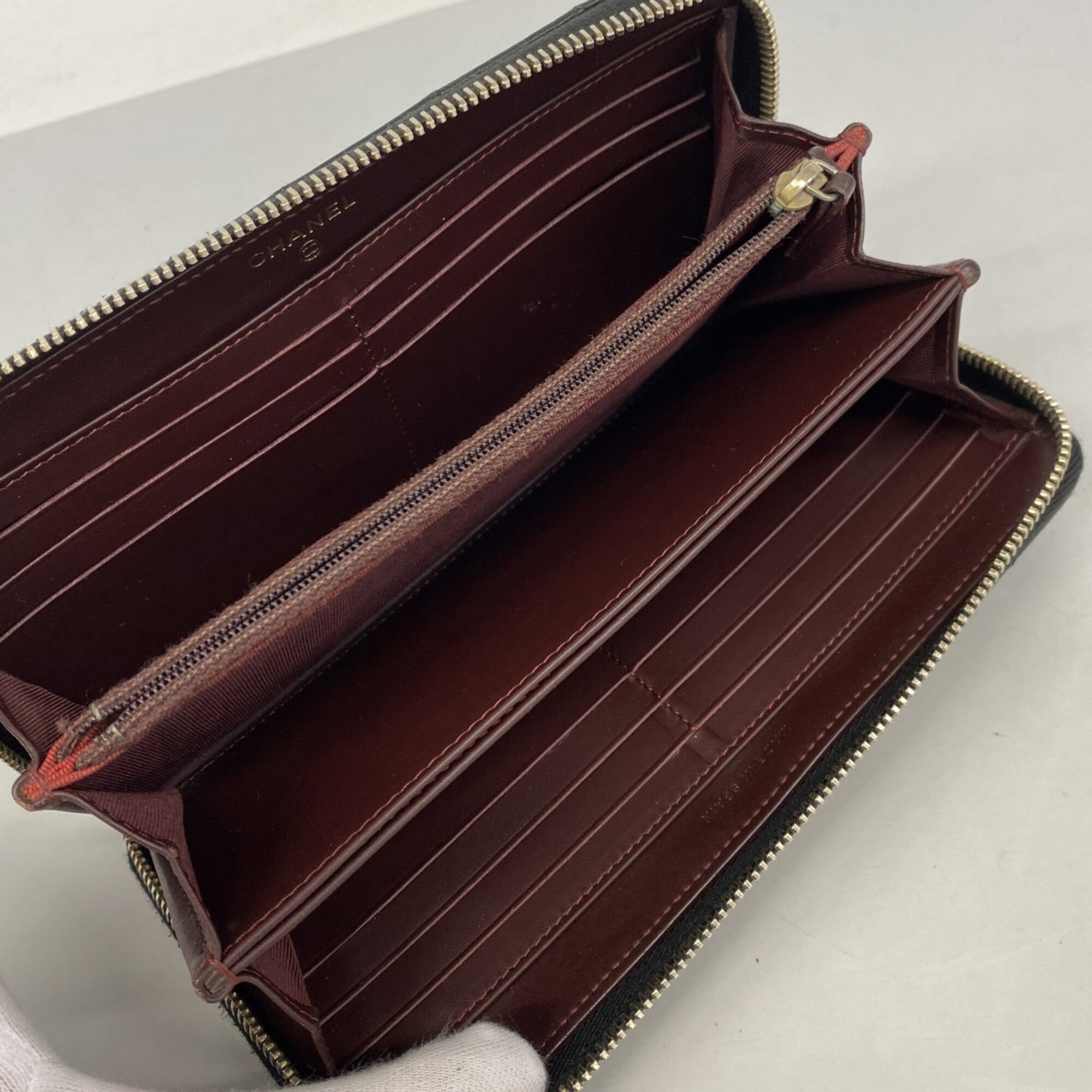 Chanel Black Grained Calfskin Long Wallet (Bi-Fold) (Pre-Owned)