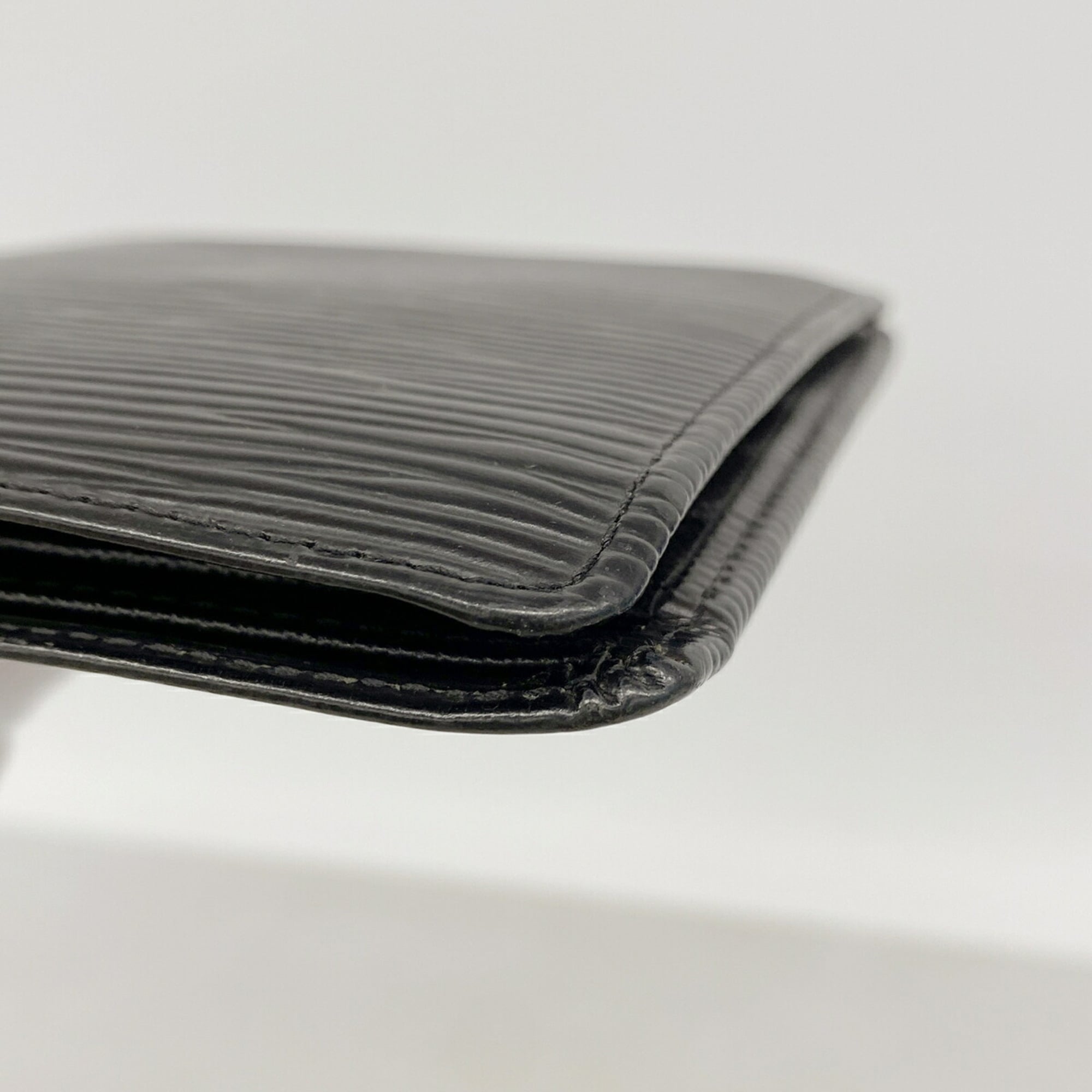 Louis Vuitton Noir Wallet (Bi-Fold) (Pre-Owned)